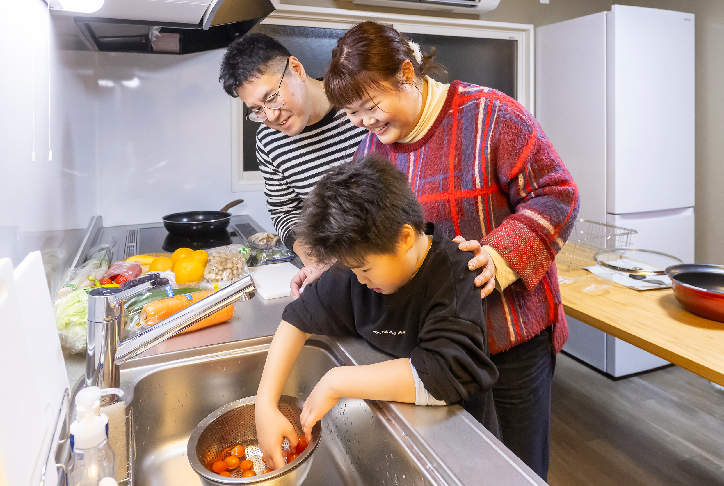 家族みんなで楽しむ広々キッチン
