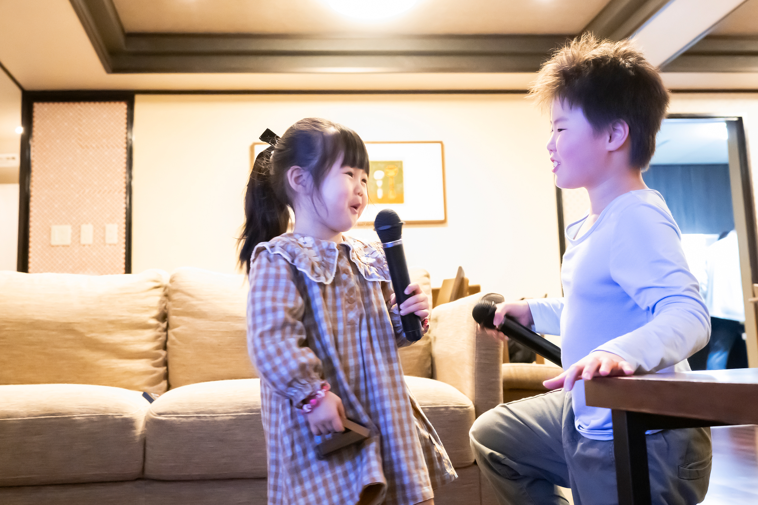 【1階カラオケ設備完備】みんなで歌って笑って、思い出が増える滞在。