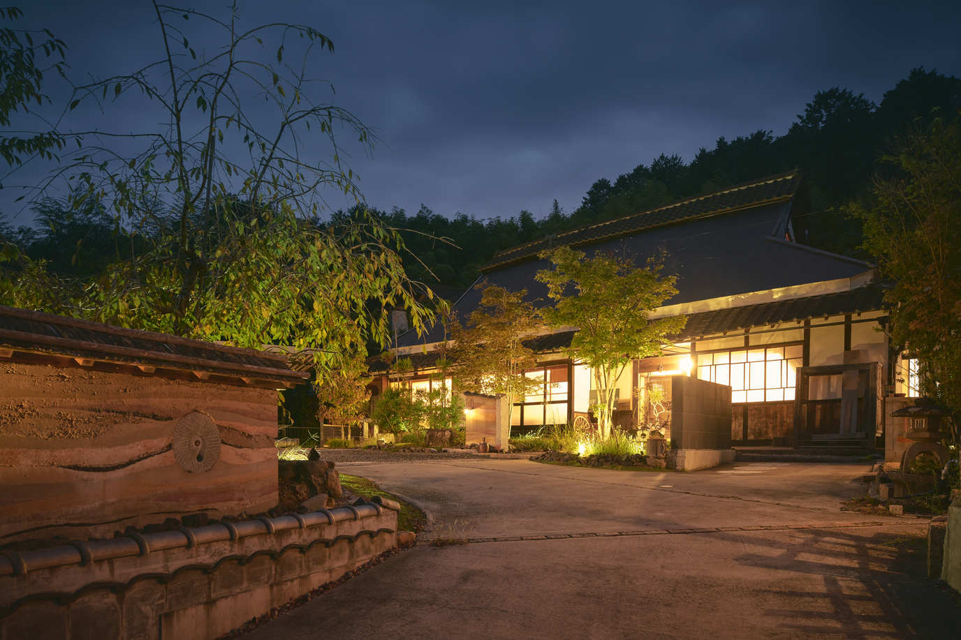 夕暮れの雅庵