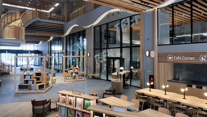 【横手市】【 横手市生涯学習館 Ao-na (あおーな)】ホテルより徒歩30秒