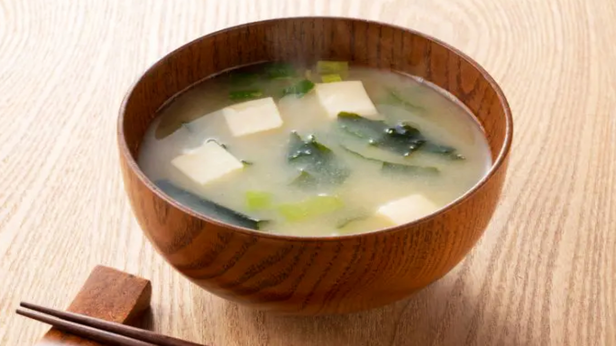 【朝食】味噌汁　和食も揃えております。