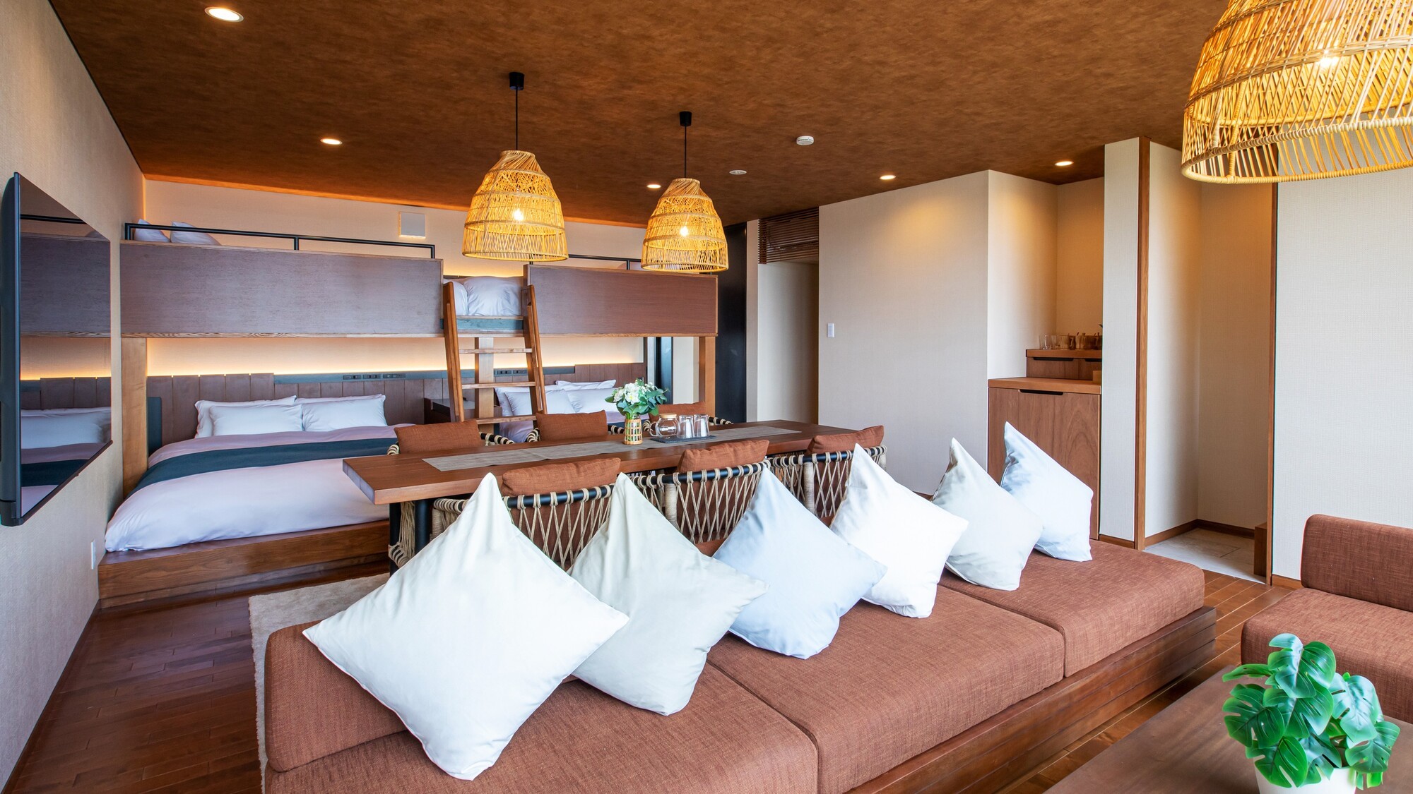 バンクフォースルーム