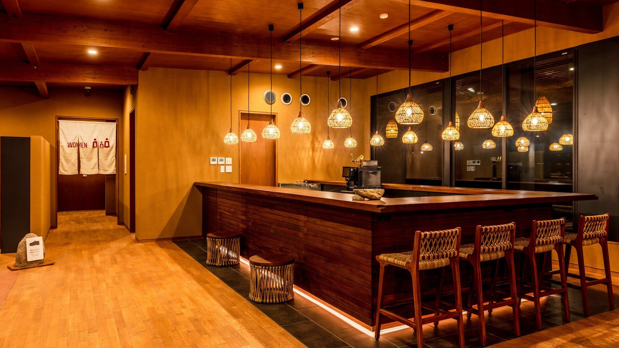 Sand SPA（バー）