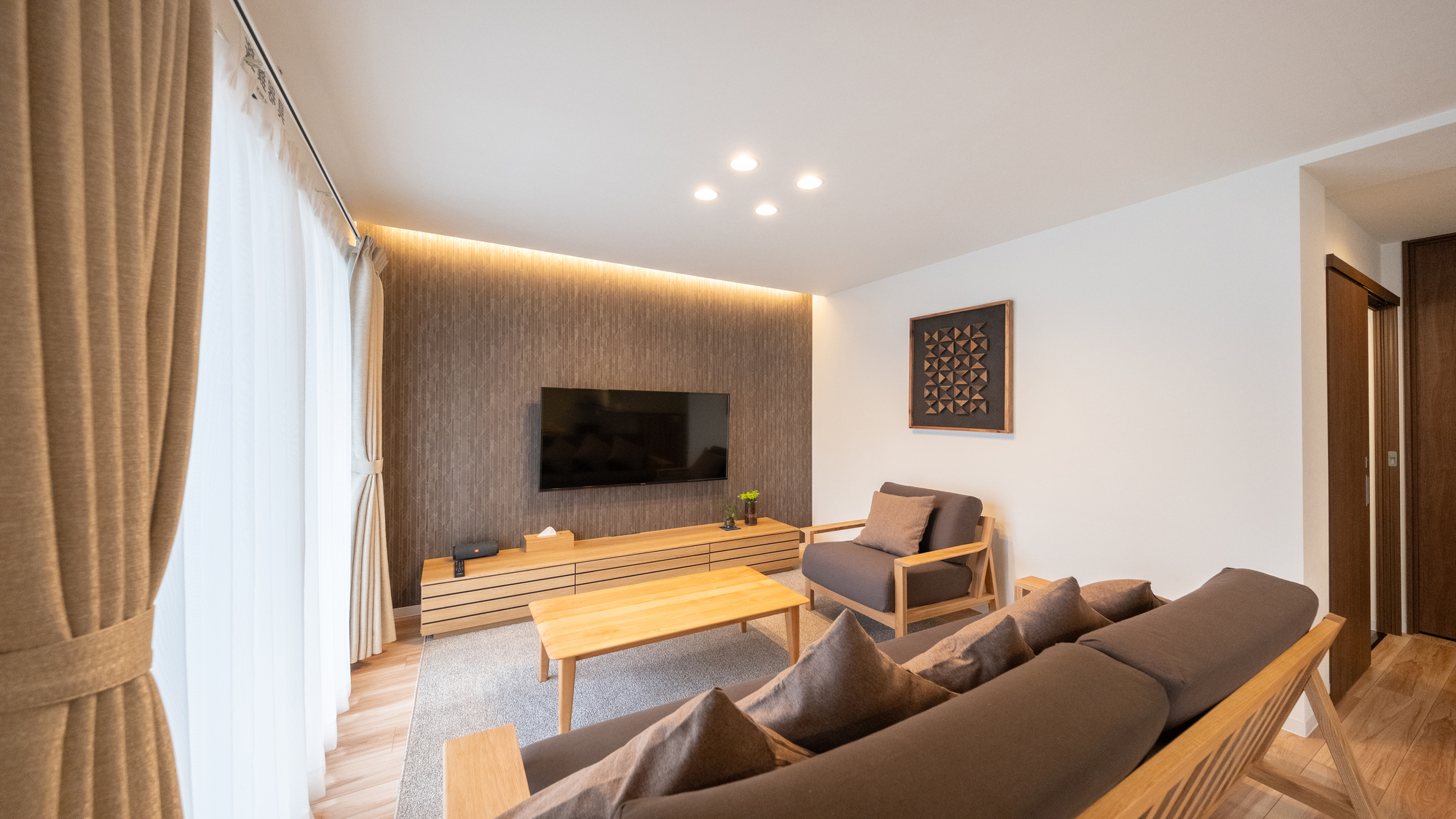 201◆ブラウンを基調としたモダンテイストな空間