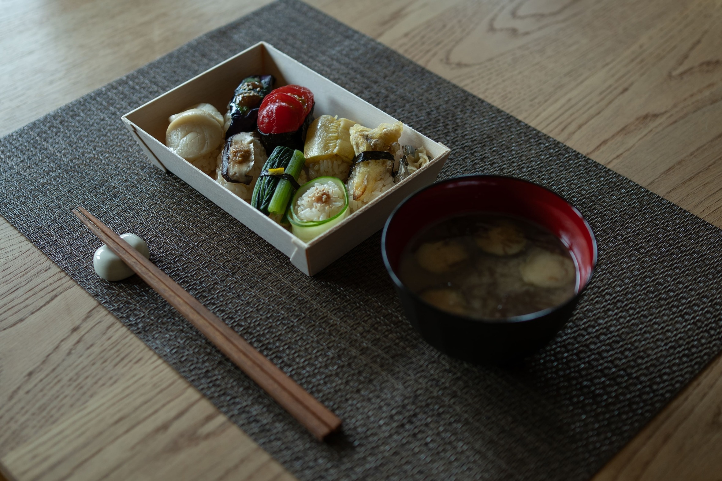 【野菜寿司朝食付】地元小樽銭函「タニグチ商店」さんの「山郷限定」8種野菜寿司朝食セット付プラン