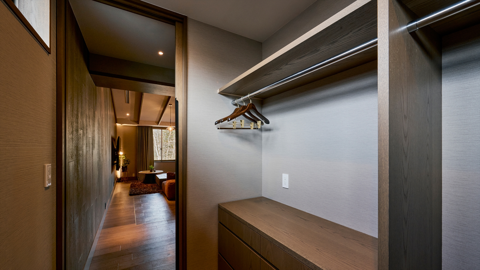 ｜CEDAR｜244平米