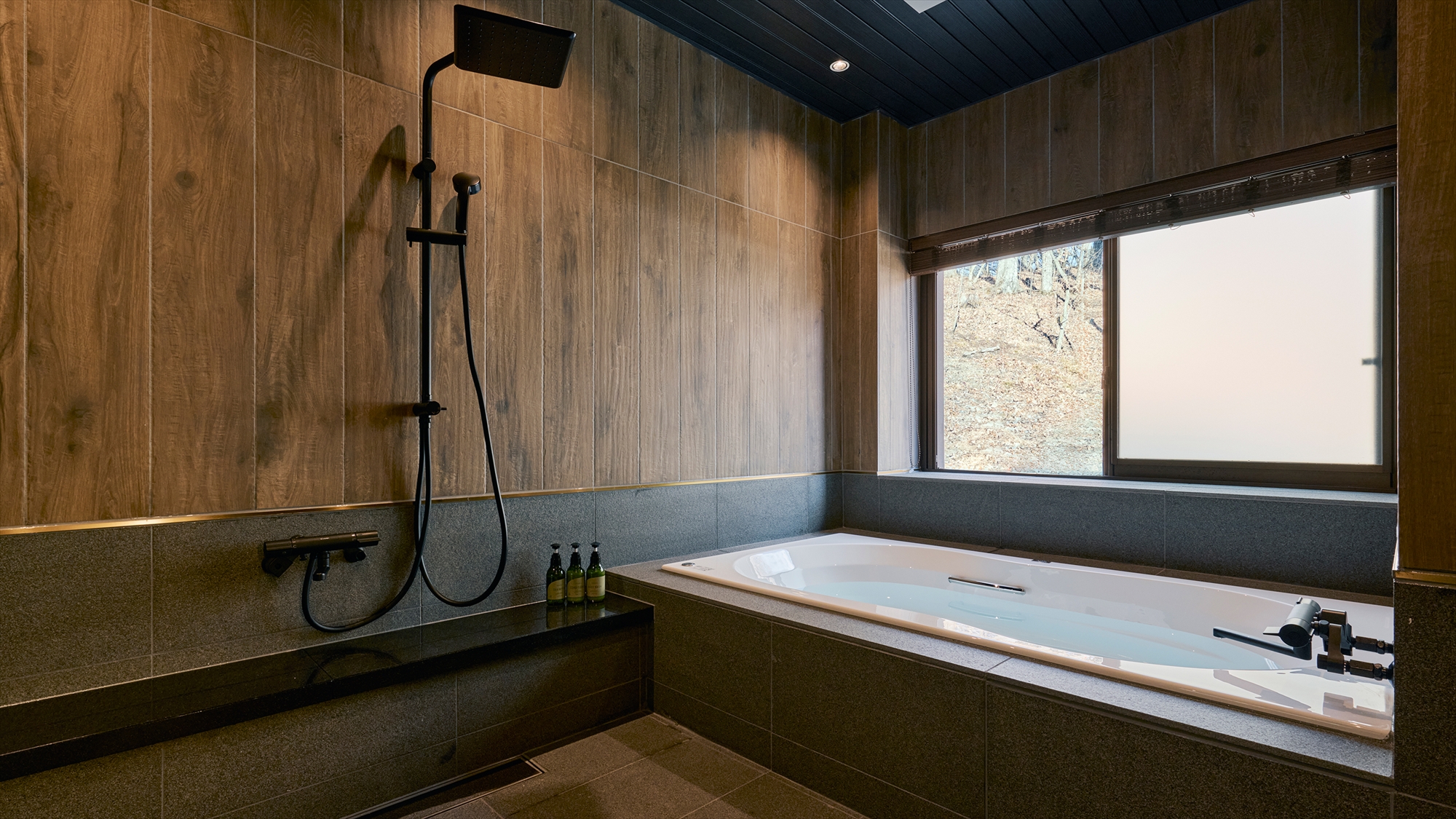 ｜CEDAR｜244平米