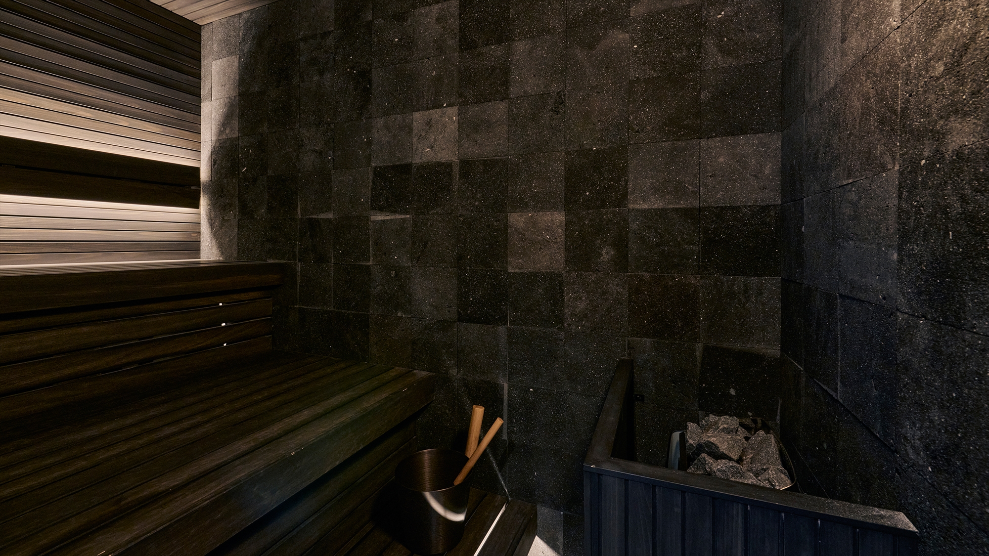 ｜WALNUT｜2LDK・192平米