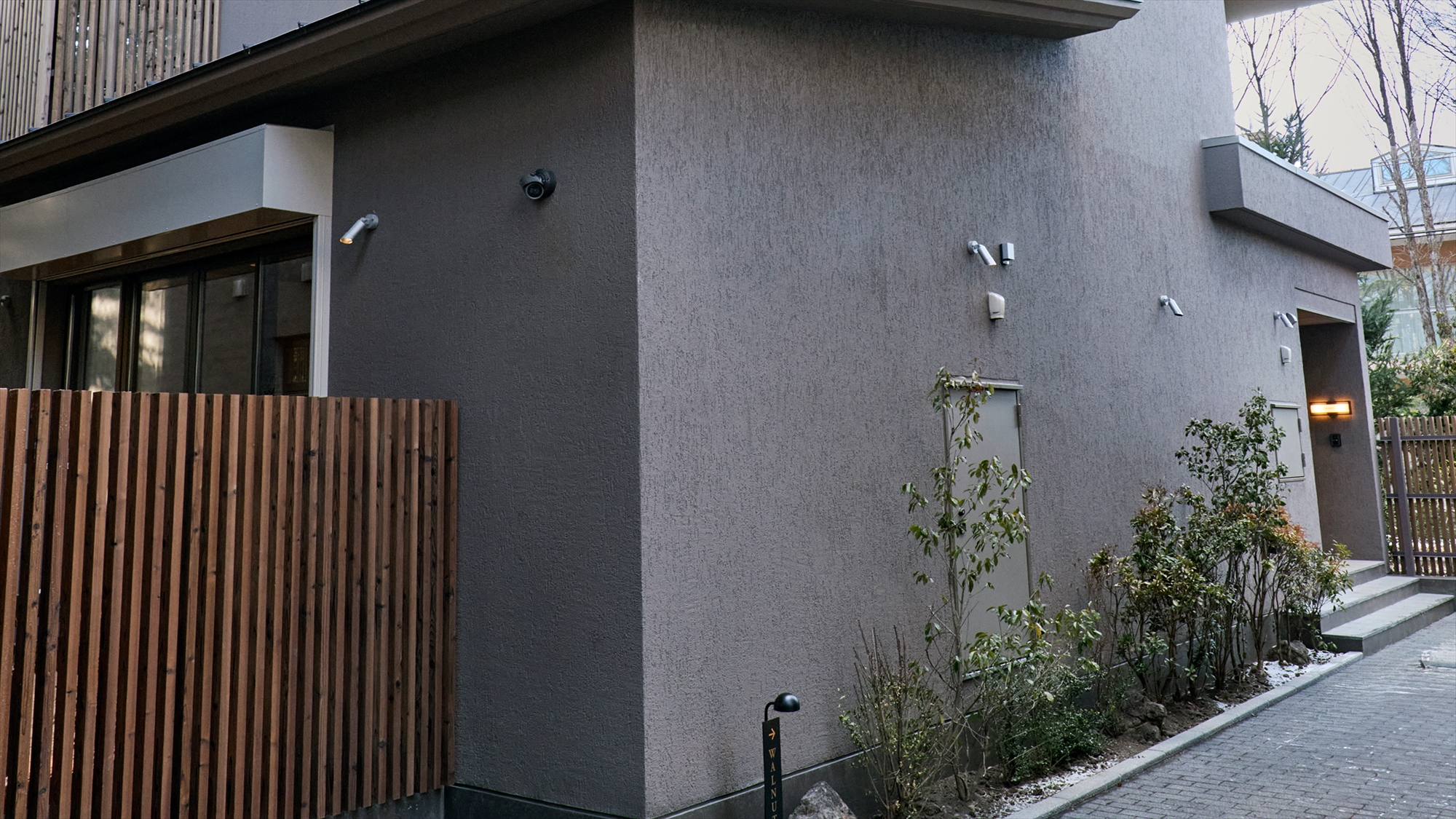 ｜WALNUT｜2LDK・192平米