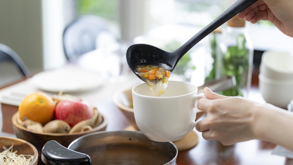 【さき楽90】やわらかな木漏れ日の中で、信州の恵みを味わう至福の朝時間〈朝食付〉