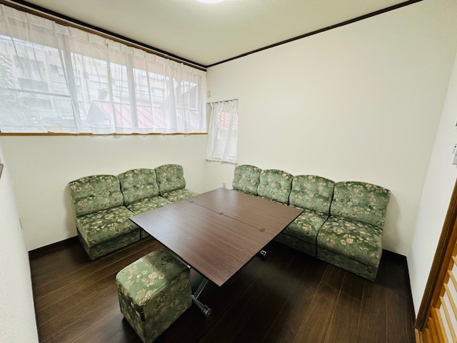 【Ａ棟】台所ソファー