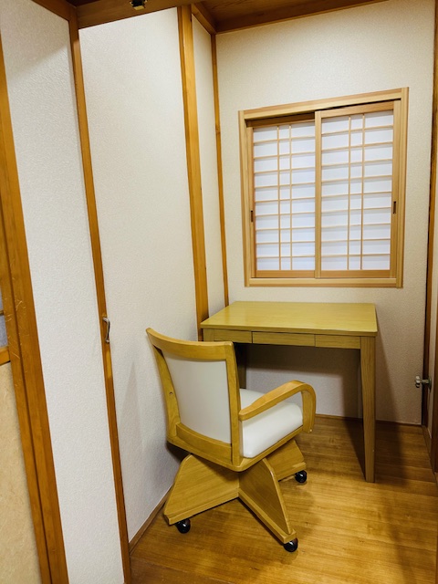 【Ａ棟】小部屋・テーブル・椅子