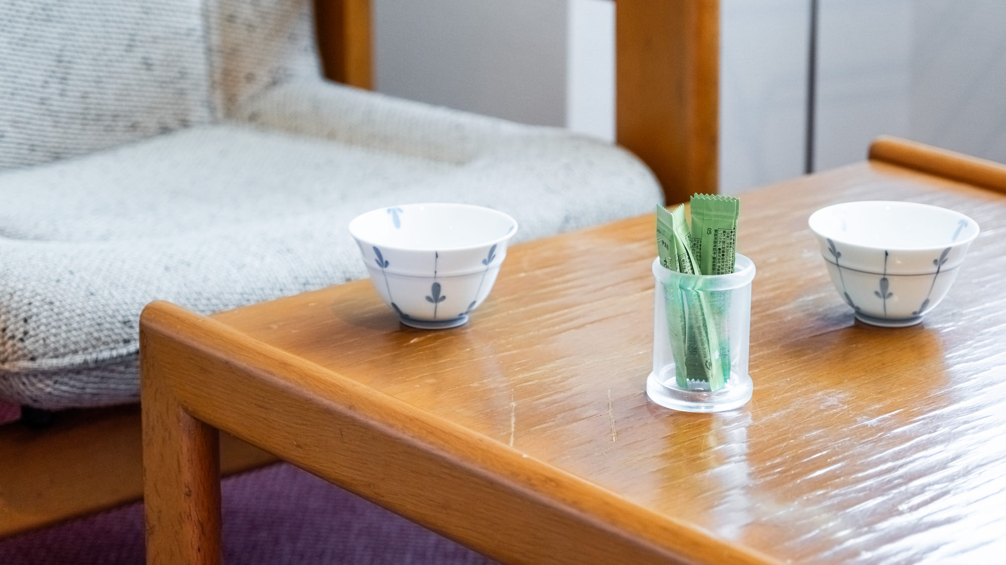 【禁煙】ツインルーム（トイレ付き、バス共用）