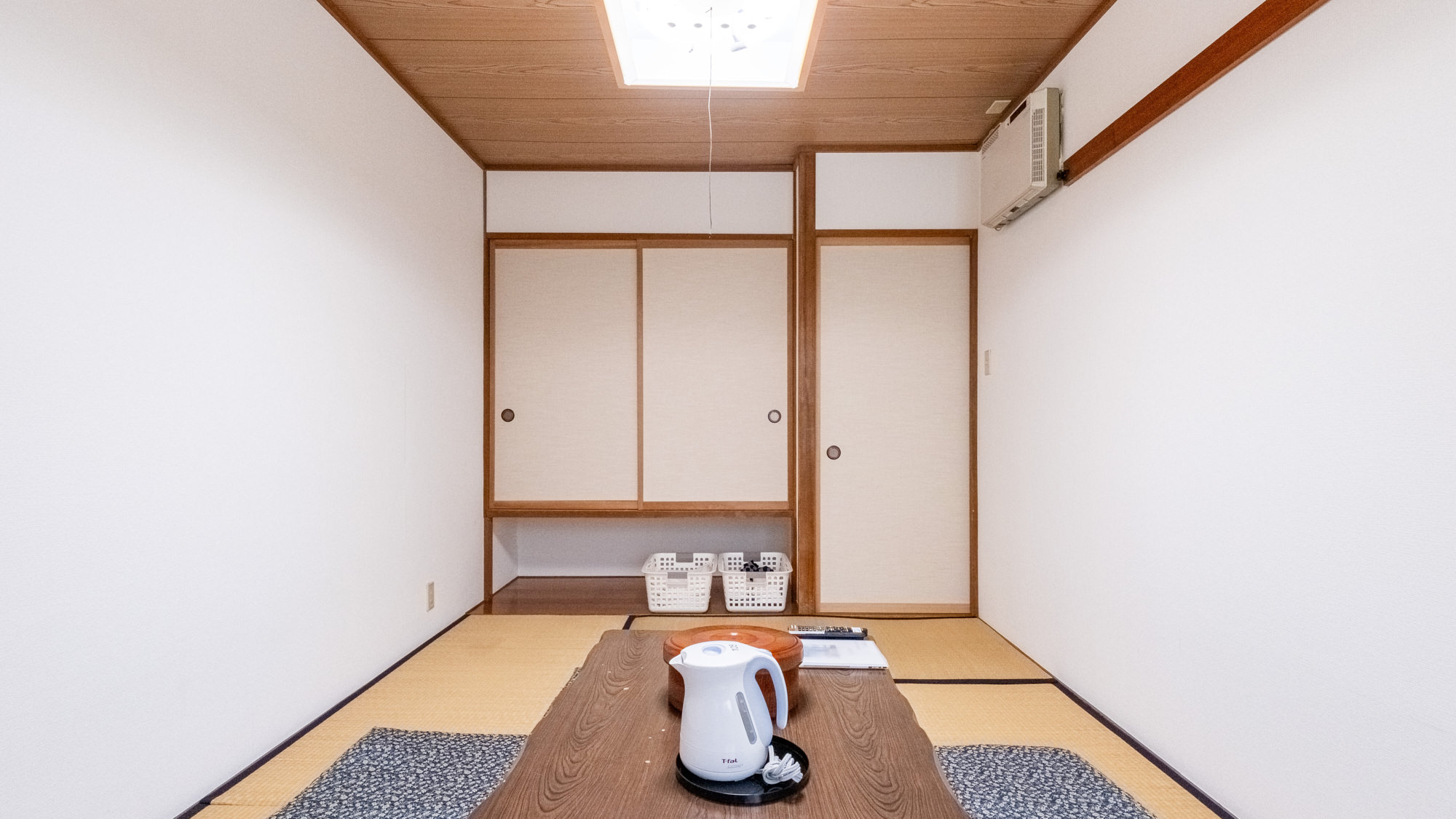 【禁煙】和洋室（トイレ付、バス共有）