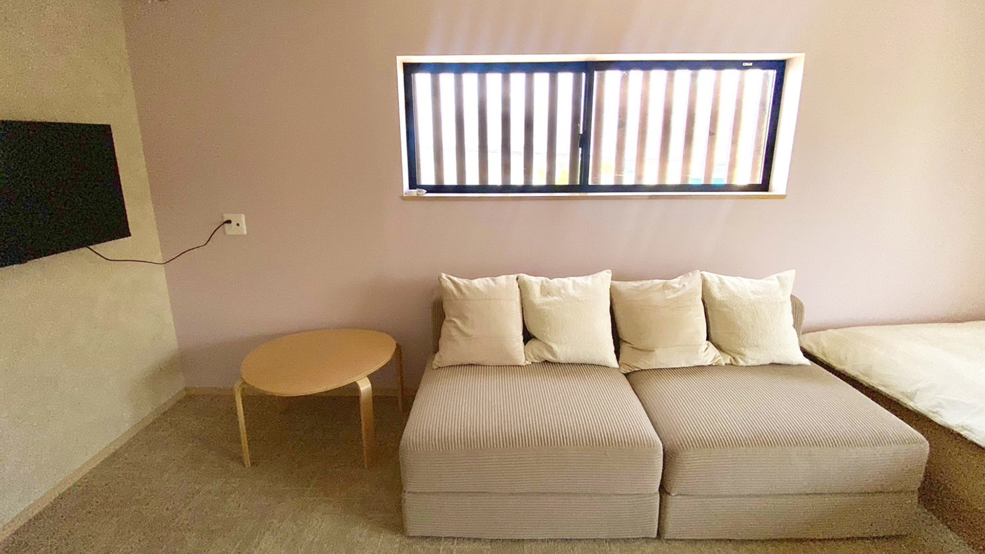 ・【ファミリールーム】ご利用人数が多い場合は、ソファーベッドをご利用ください