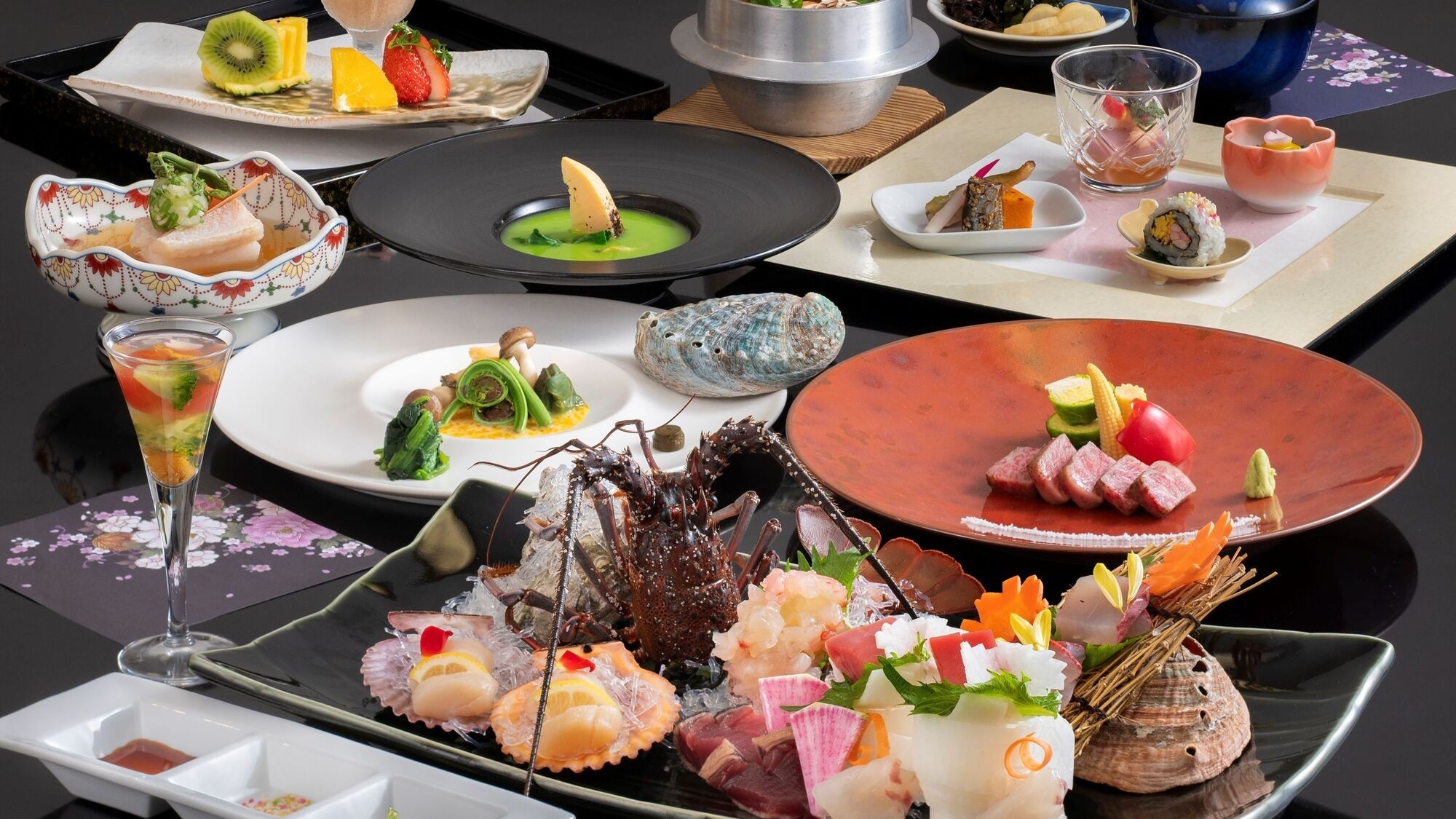 【楽天スーパーSALE】【プレミアム】美食の特選会席 〜伊勢海老と鮑と松阪牛の3大グルメを堪能〜