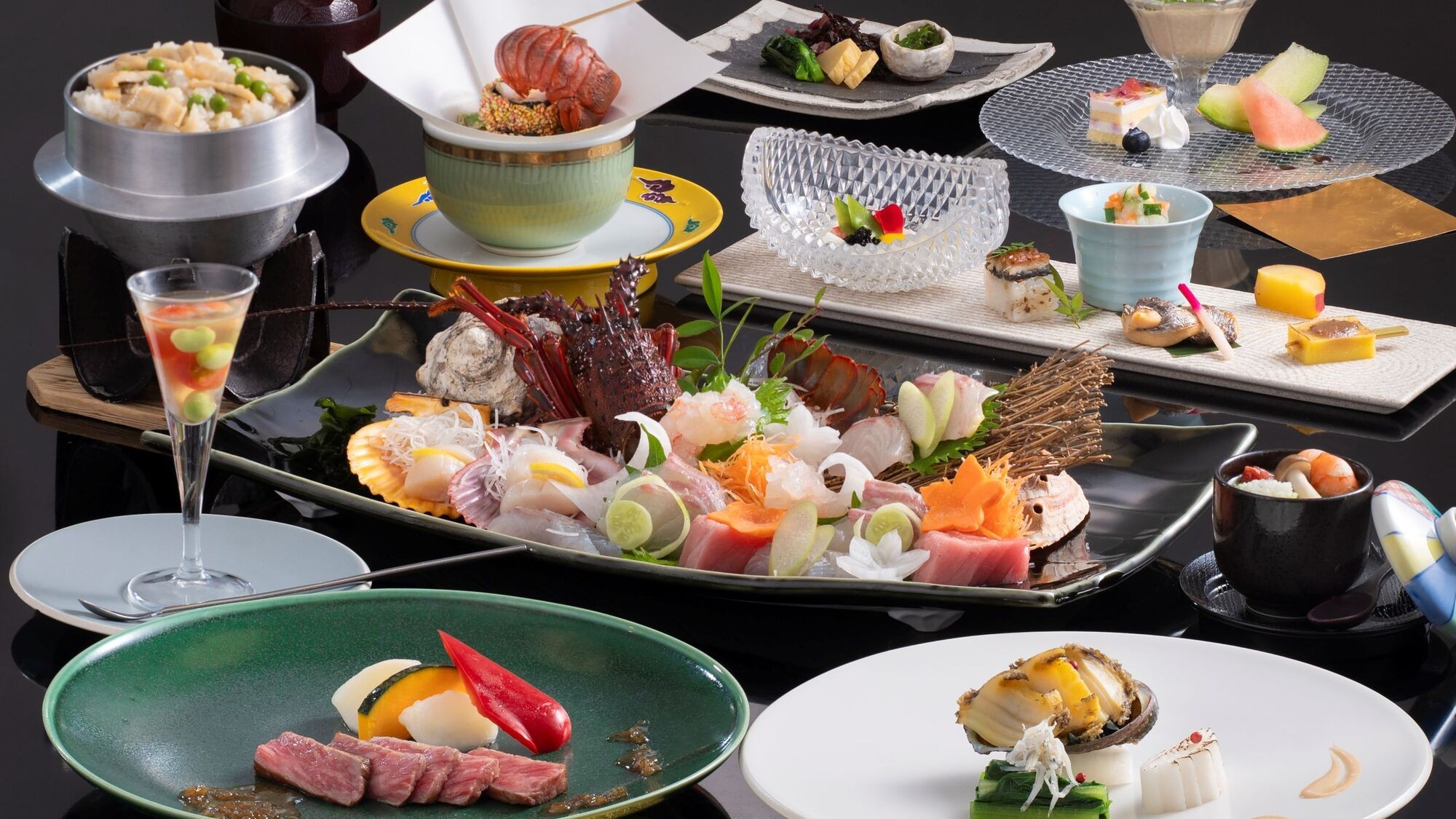 【2025年夏】特選会席　贅を尽くした美食の宝石箱！《松阪牛》《伊勢海老》《あわび》の極上の三重奏♪