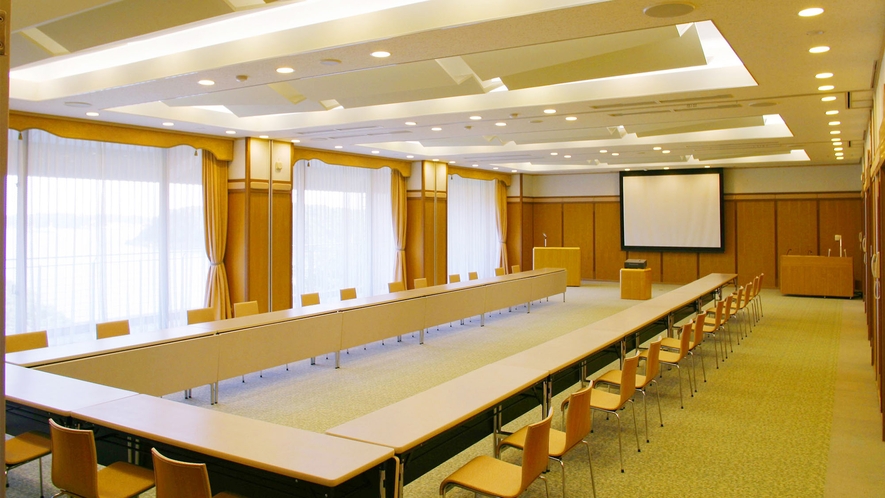 ◆会議室（100名様のご利用が可能）