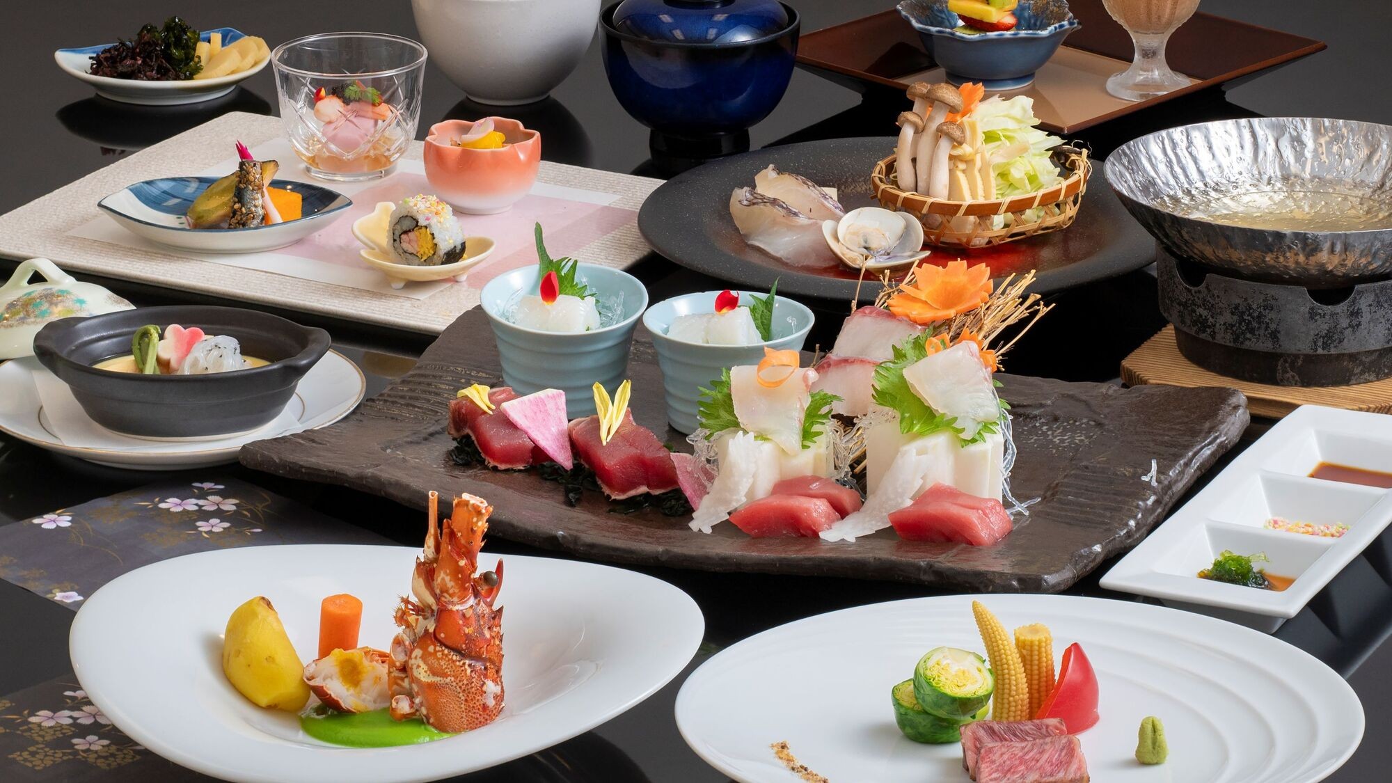 【2026春】志摩里海会席《伊勢海老》と《国産牛》を堪能いただける当施設一押しのプラン♪