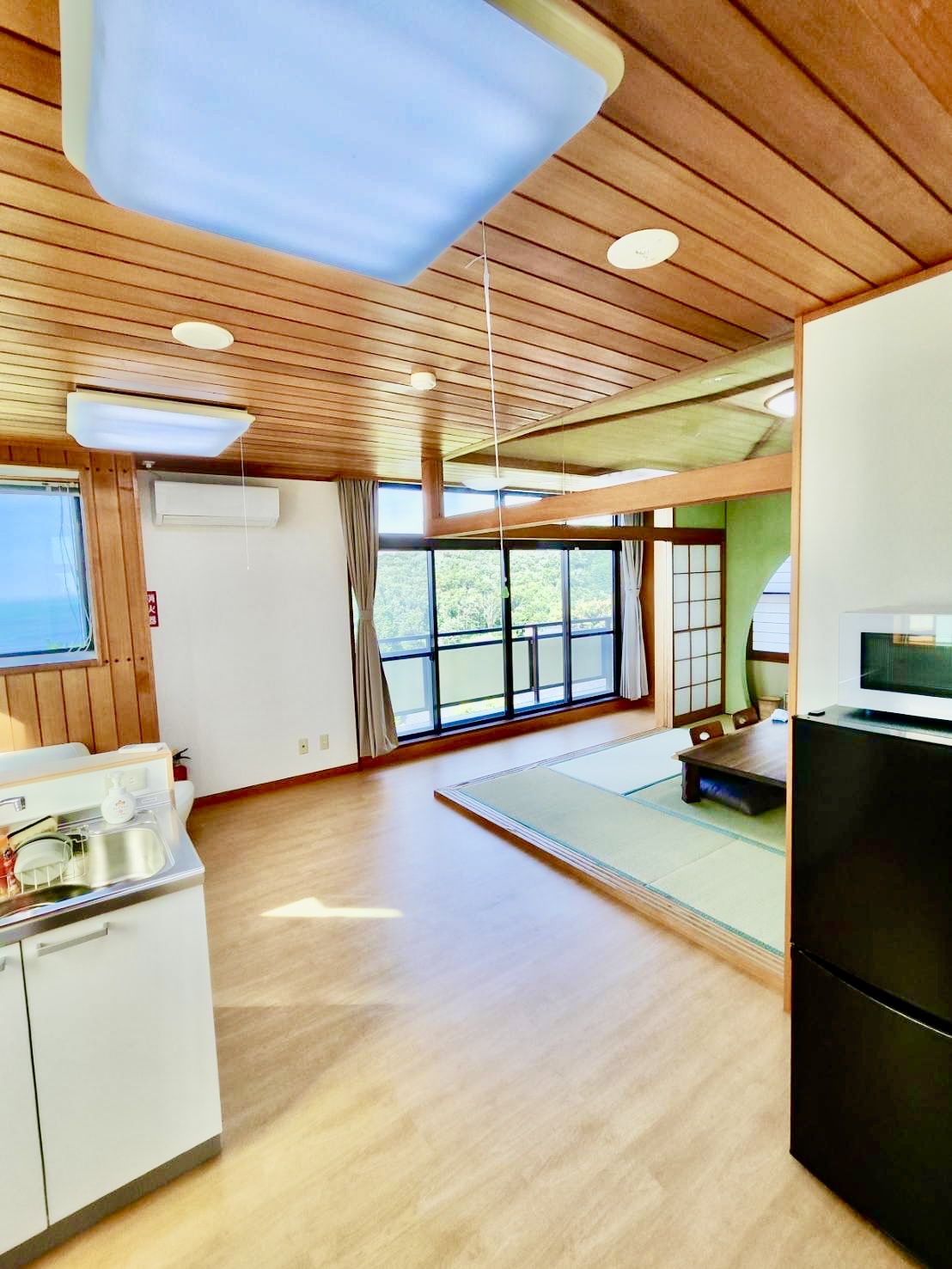 別館　２階　リビング