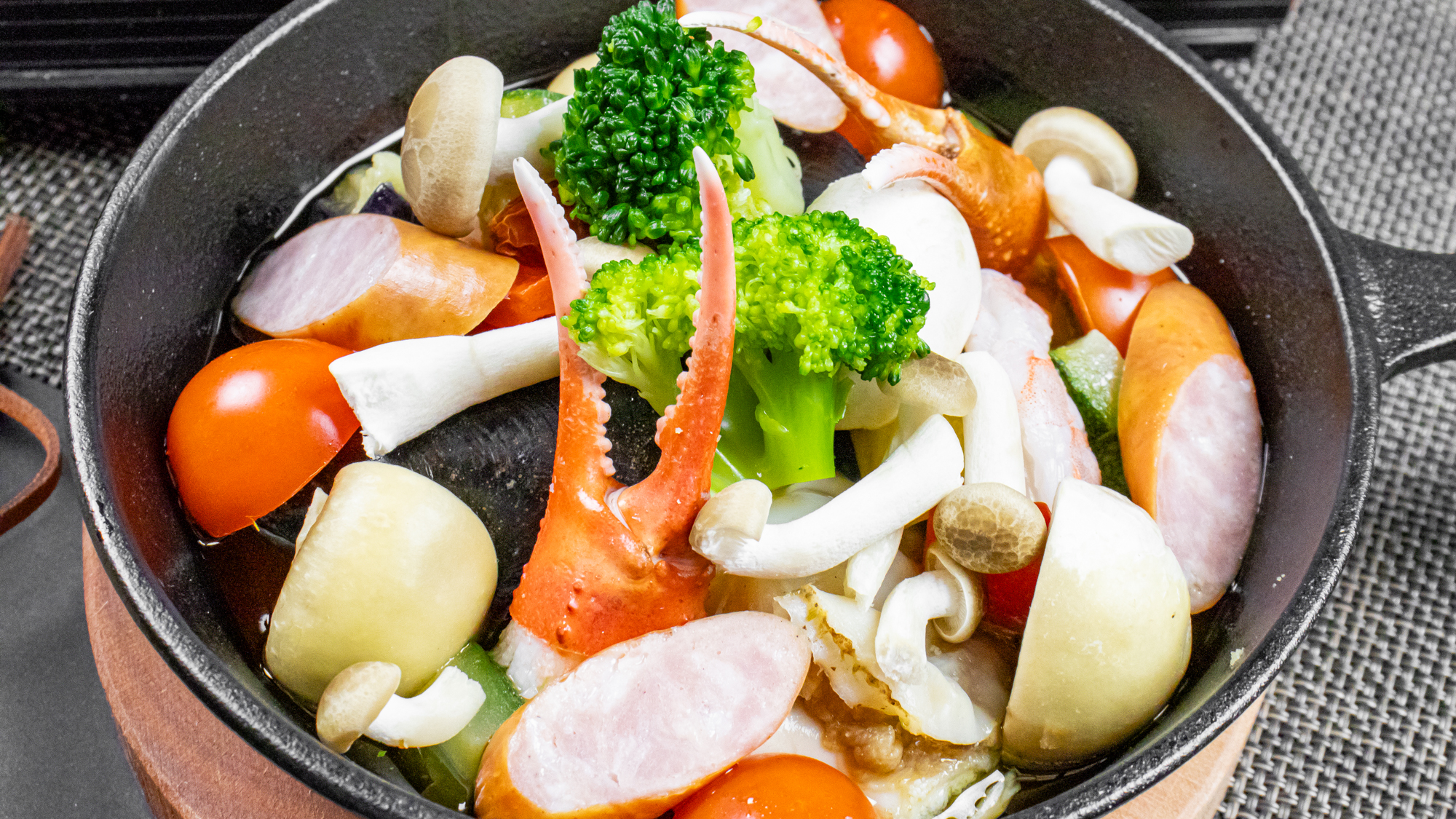 夕食（イメージ）