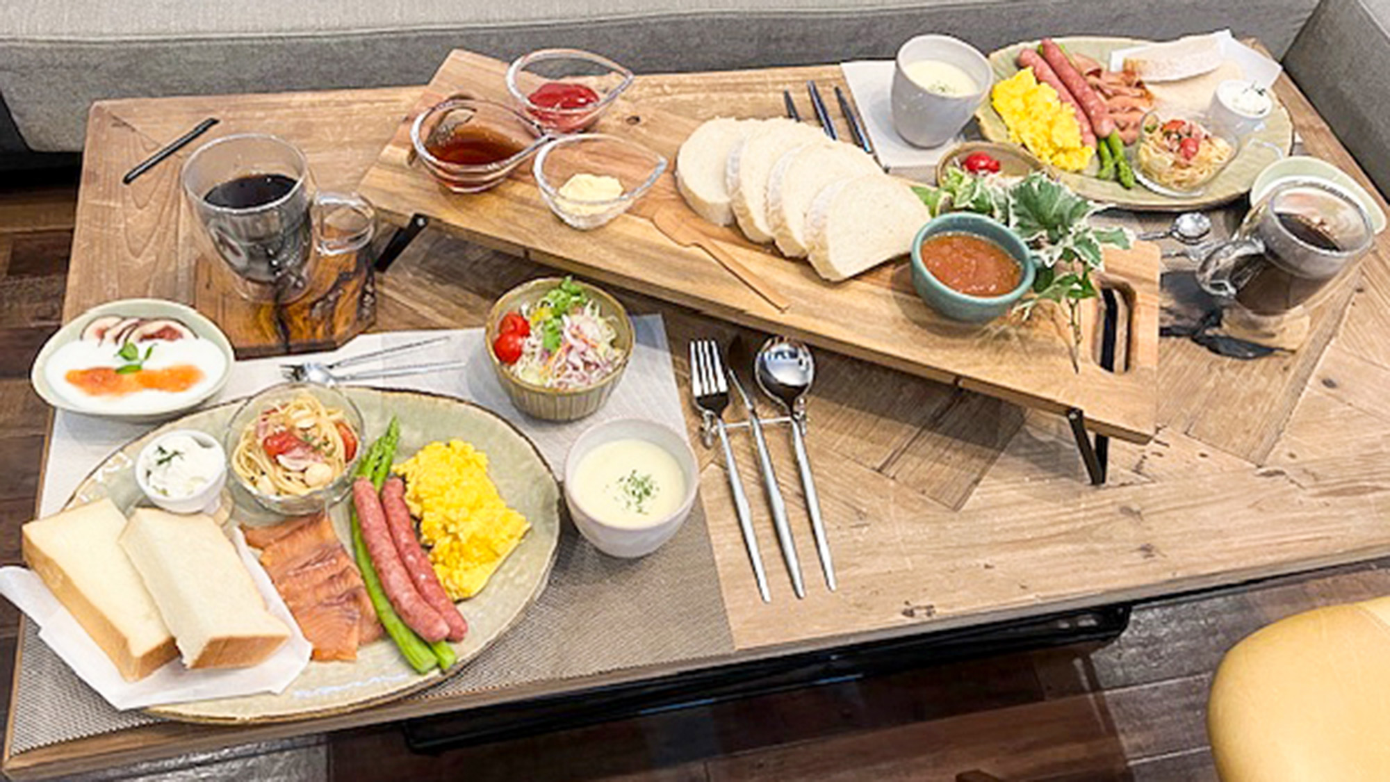 ・【朝食一例】　彩り豊かな朝食プレート　※画像はイメージです