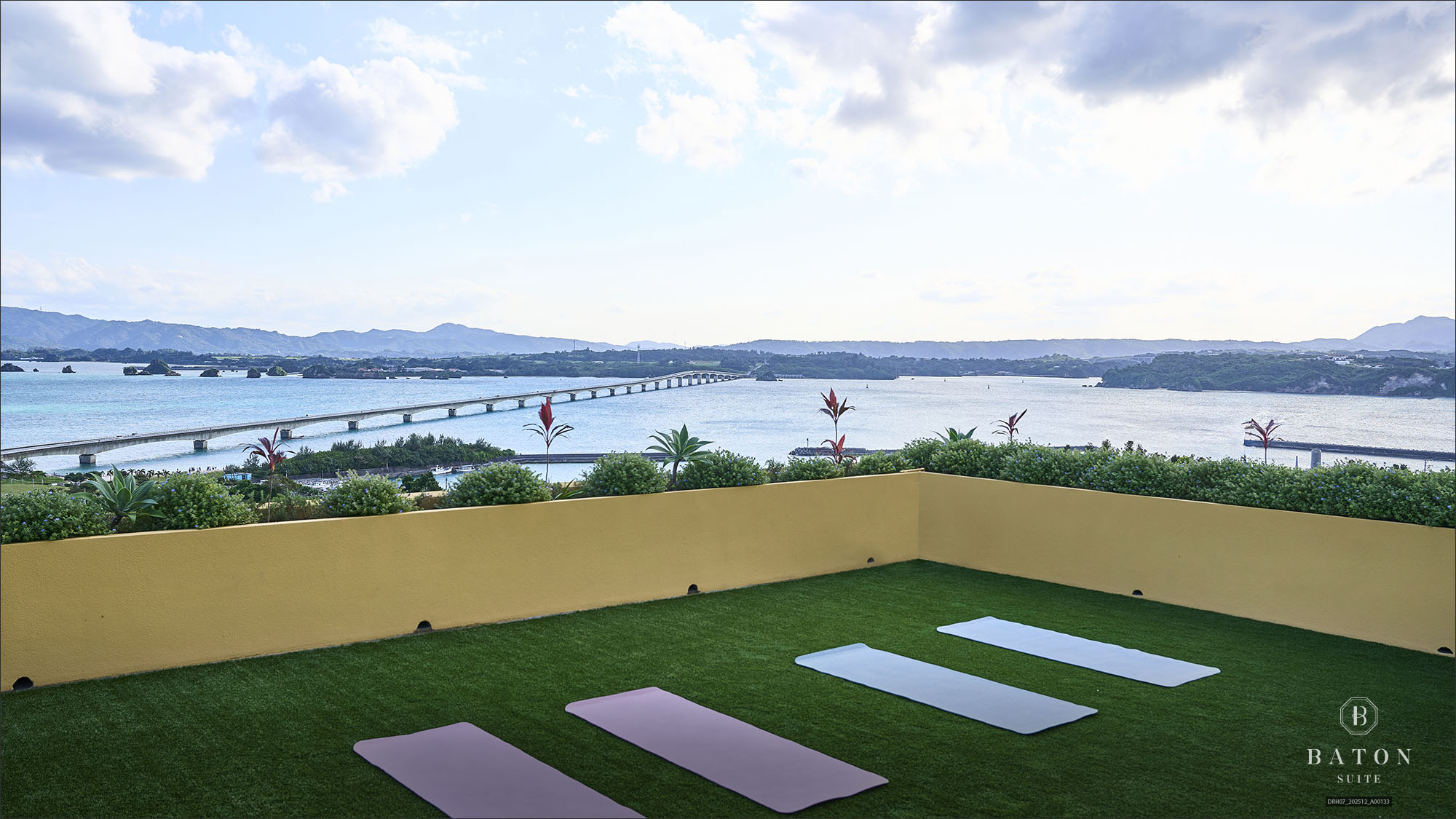 モーニングヨガ