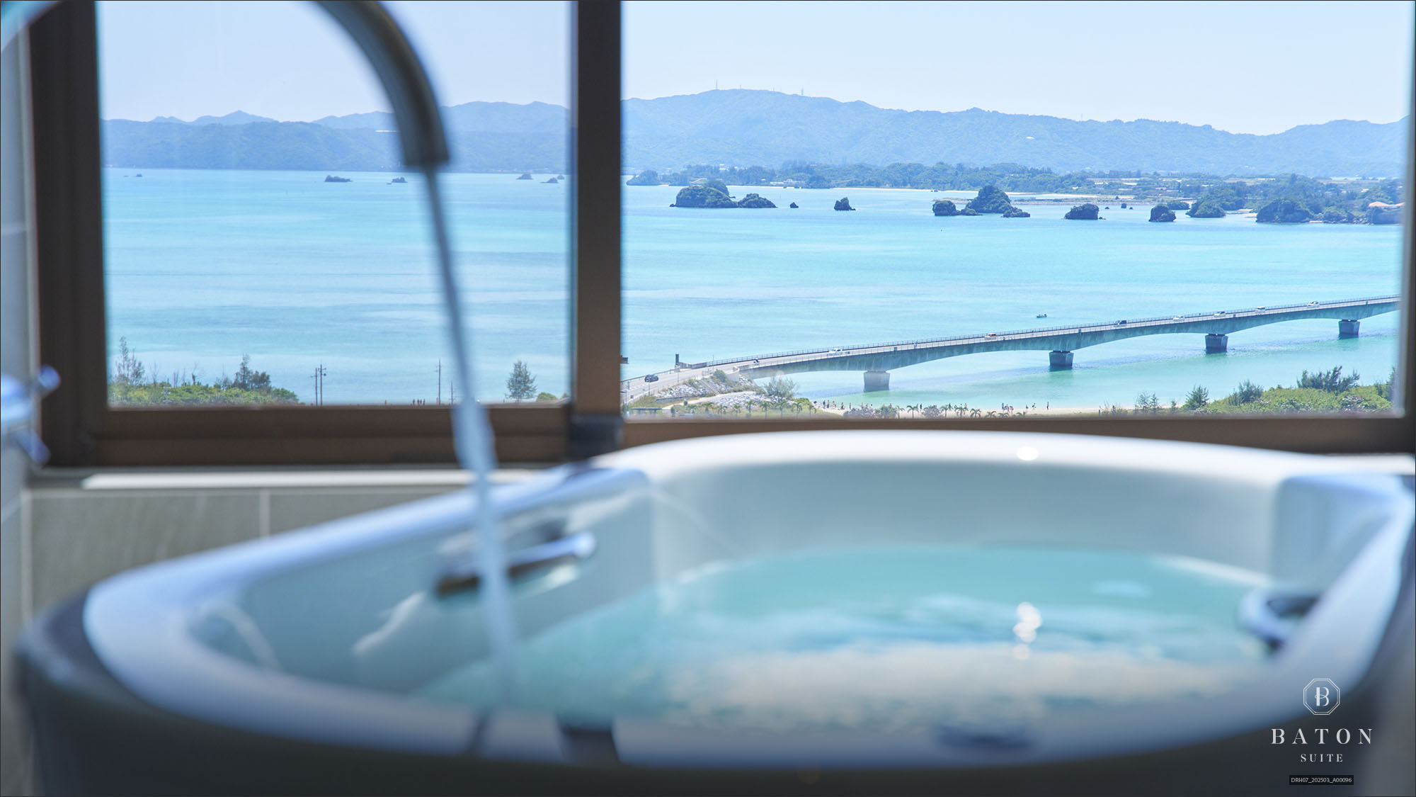 デラックスオーシャンスイート・デラックスオーシャンコーナースイート（浴室）