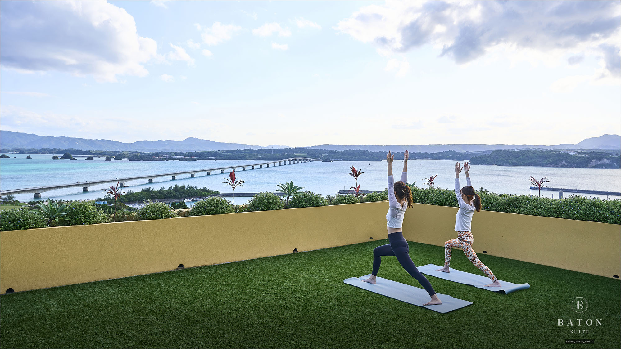 モーニングヨガ