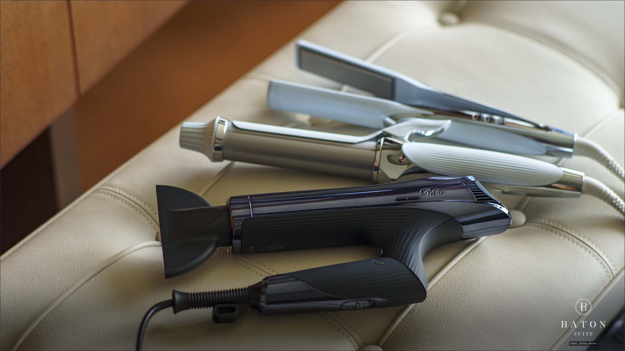 【全室完備】ReFa　ドライヤー、ストレートアイロン、カールアイロン