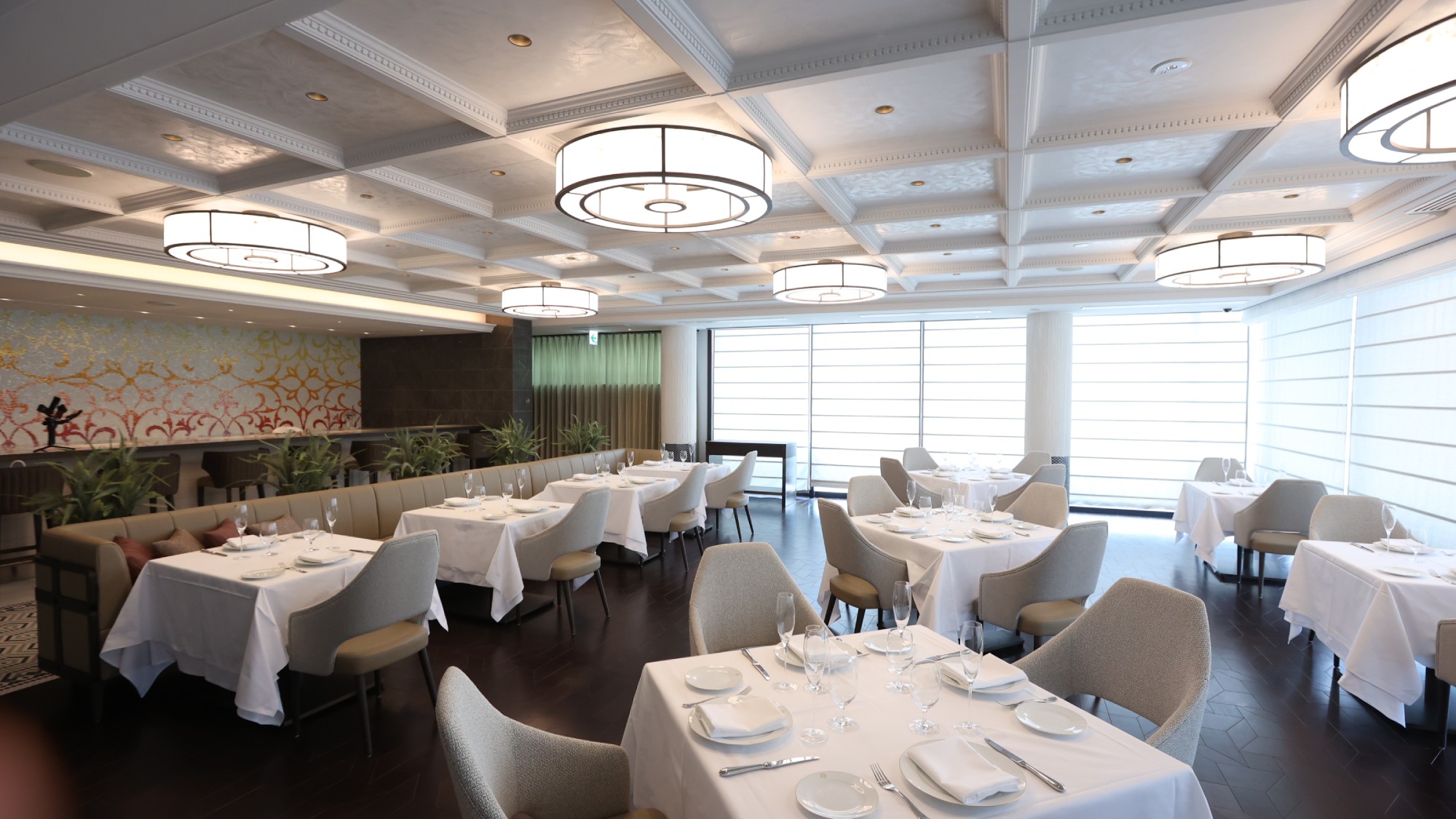 Restaurant ALAC｜「最高の料理を最高のサービスで」