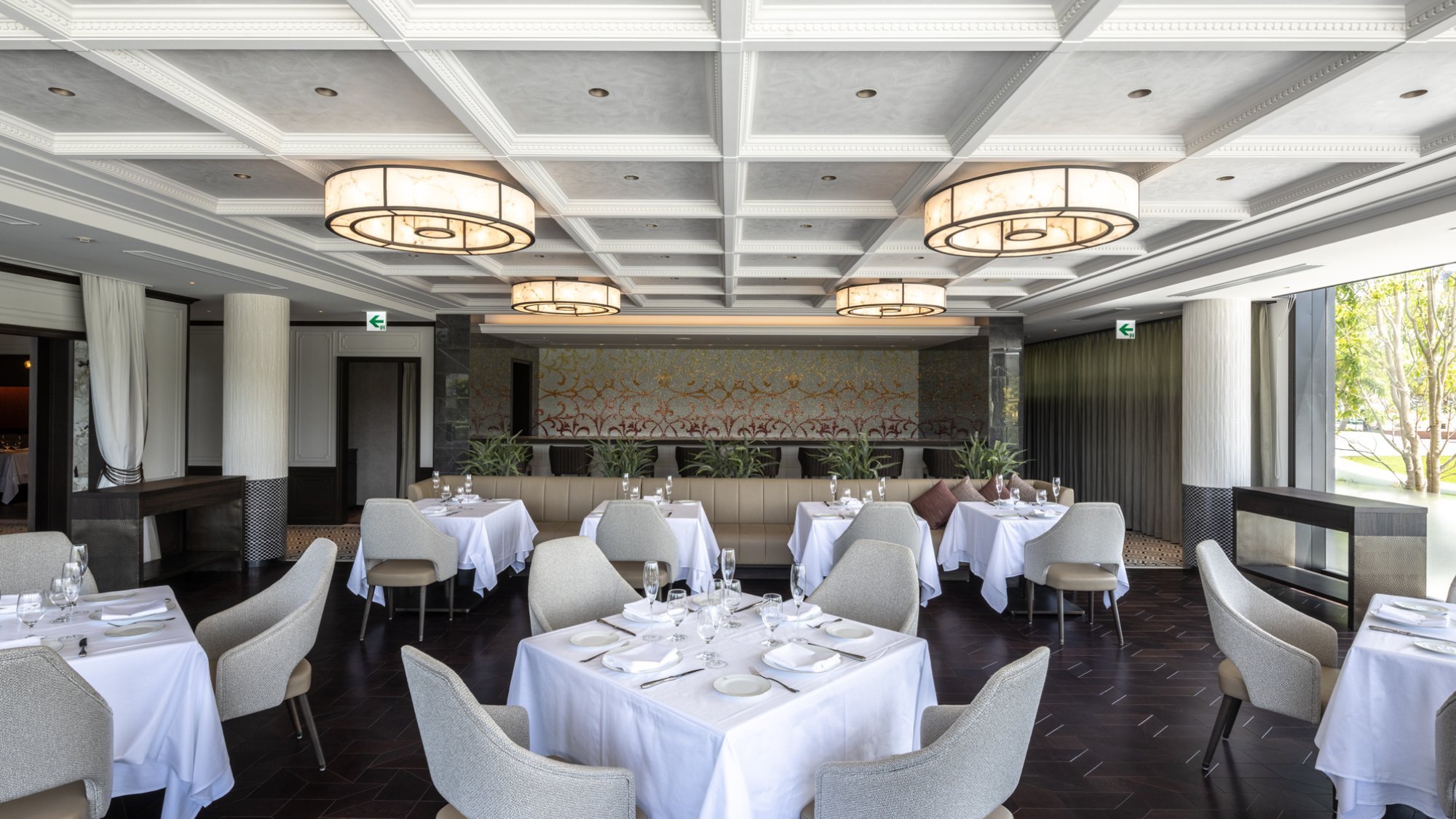 Restaurant ALAC｜「最高の料理を最高のサービスで」