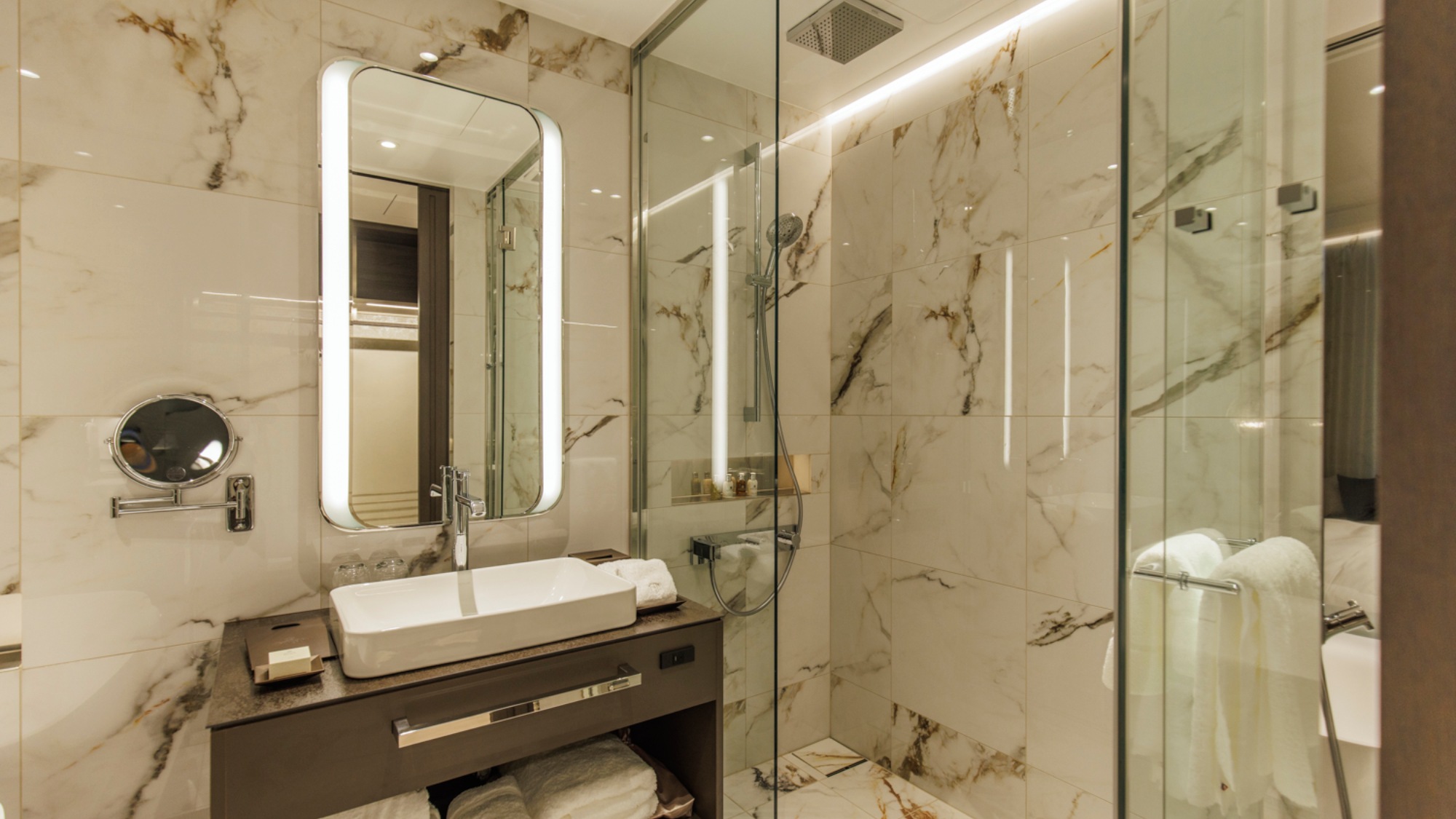 Double Room/Twin Room｜バスルーム