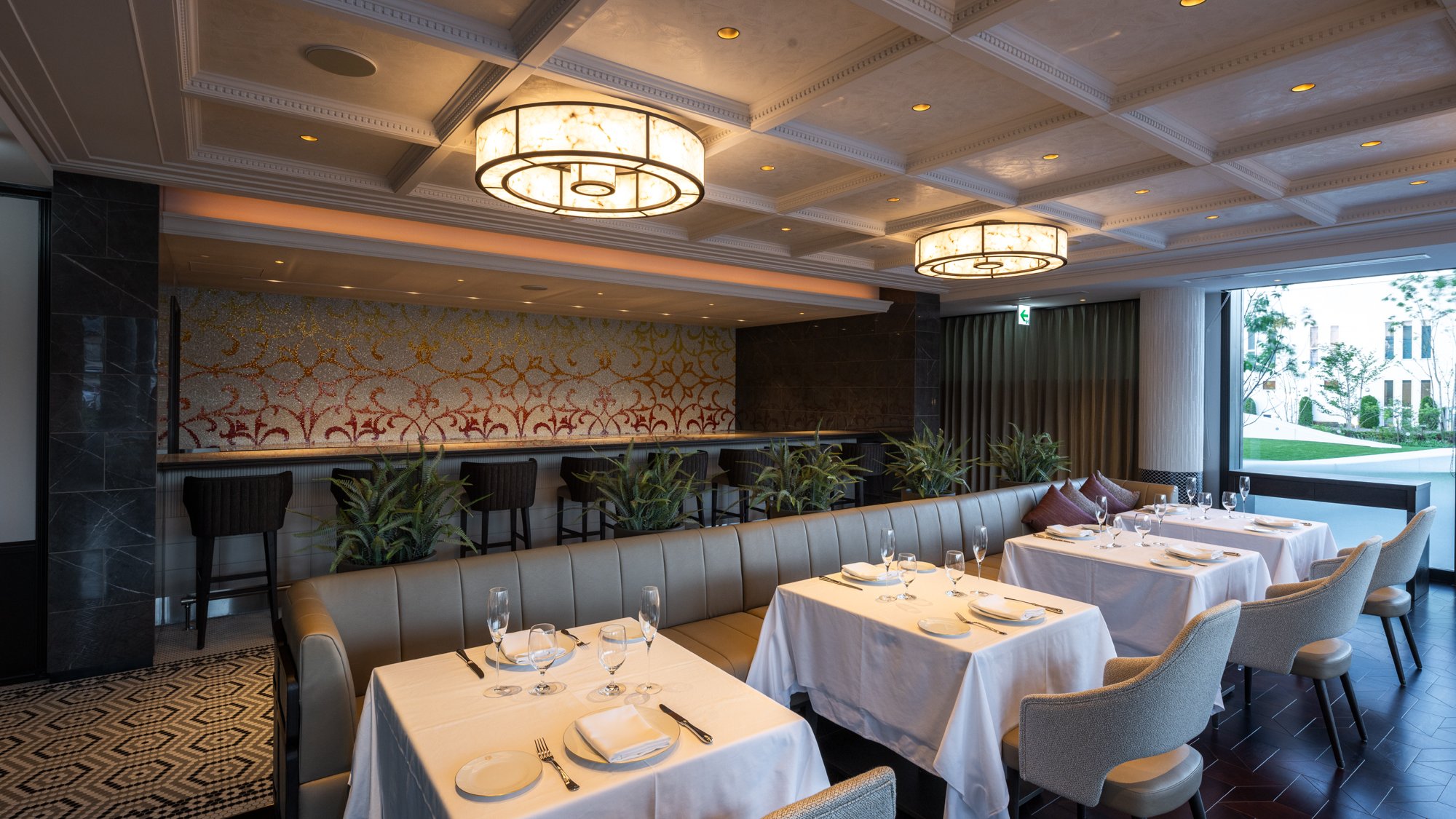 Restaurant ALAC｜「最高の料理を最高のサービスで」