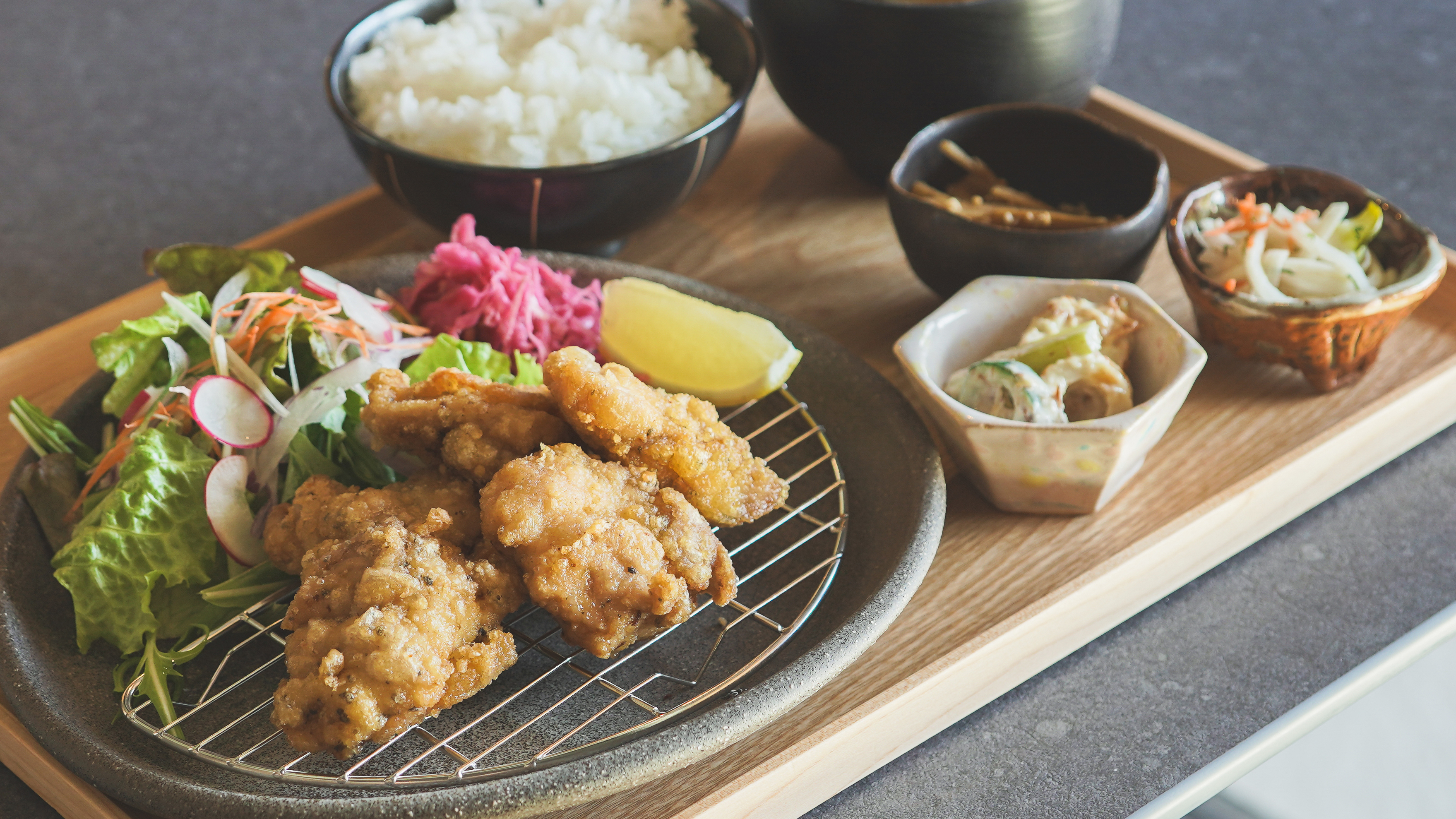 【ランチ】生姜香る鶏の唐揚げ膳