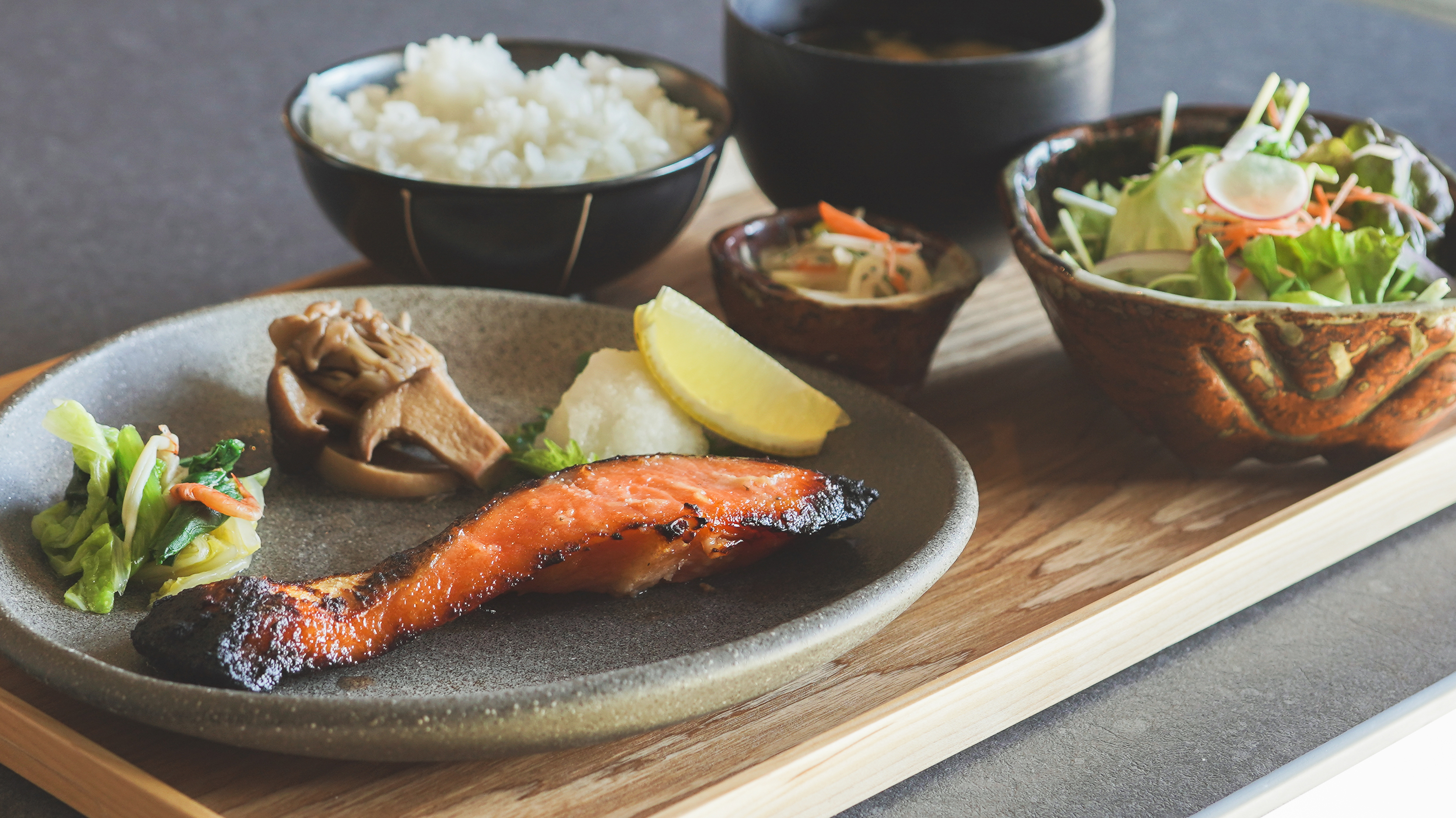 【ランチ】厚切り味噌漬け銀鮭膳