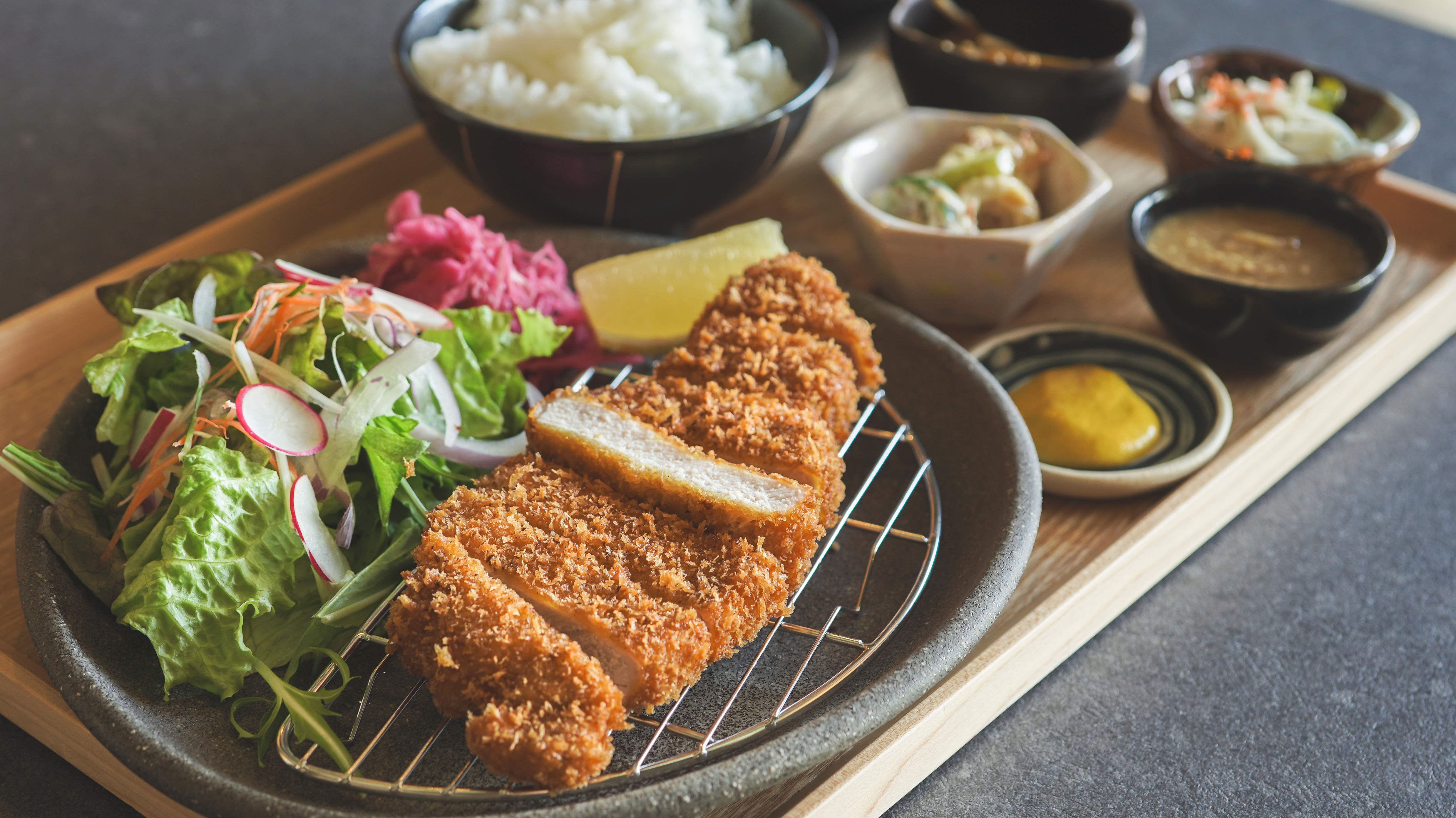 【ランチ】相白みそダレとんかつ膳