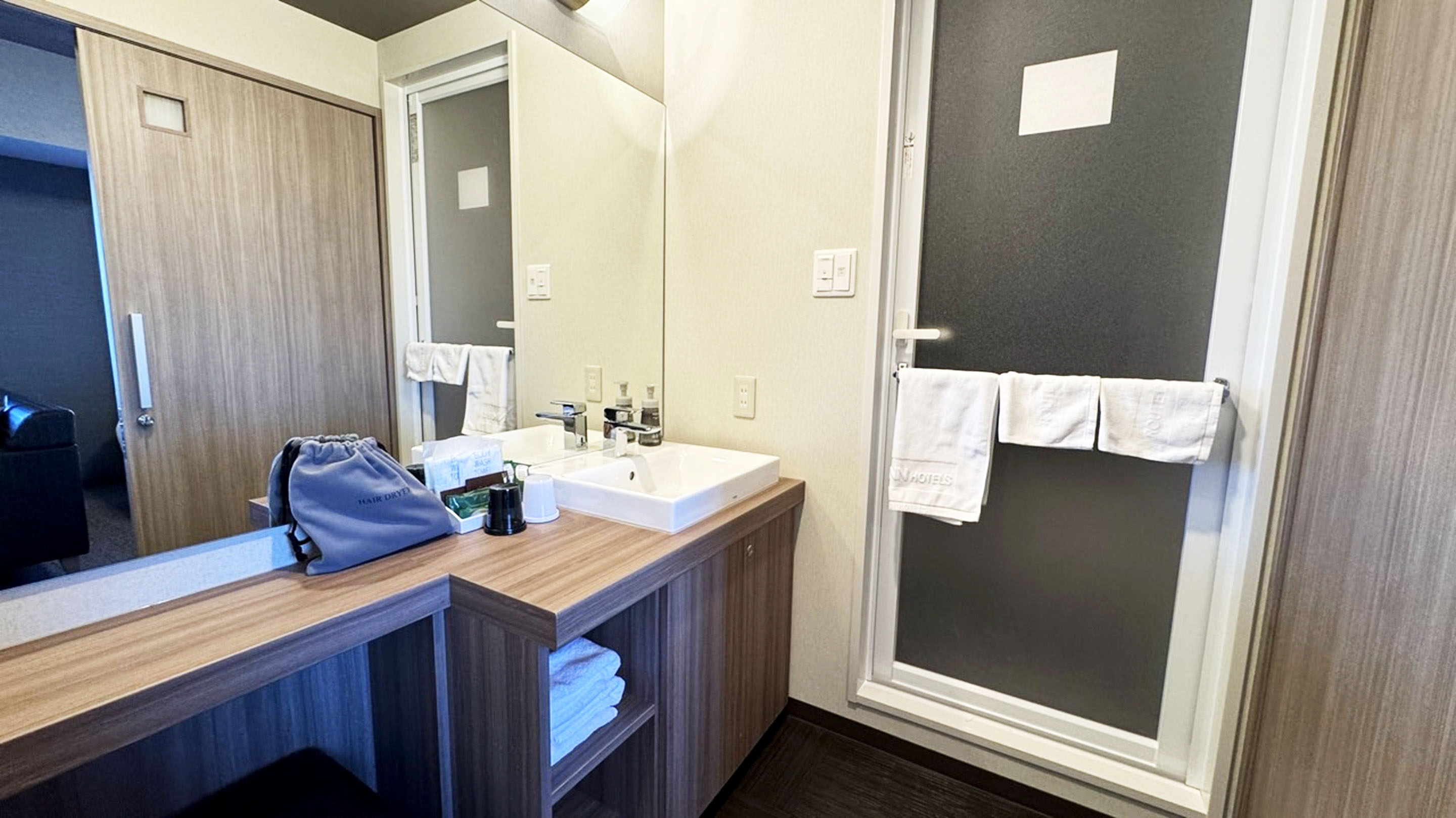 デラックスツインルーム洗面台