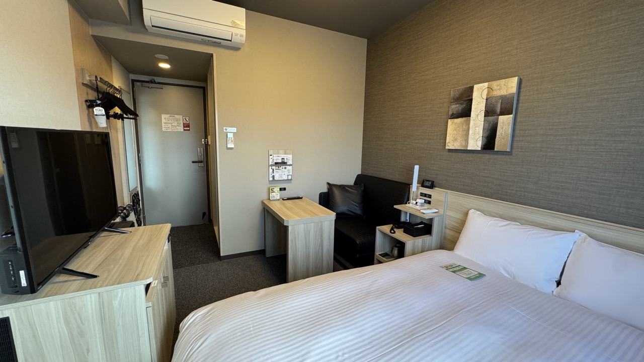 スタンダードセミダブルルーム