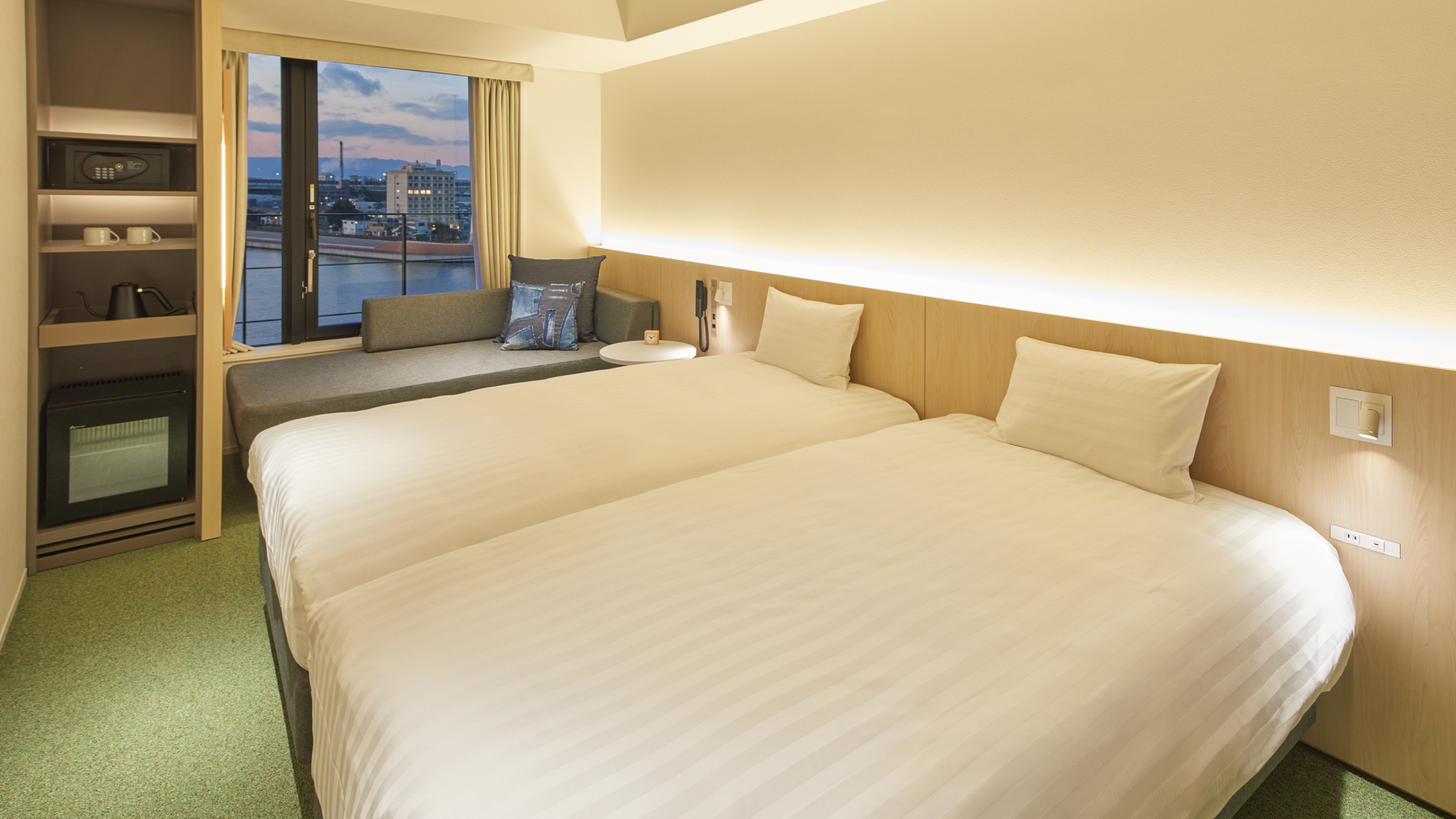 トリプルハーバービューファミリールーム (ソファベッド)