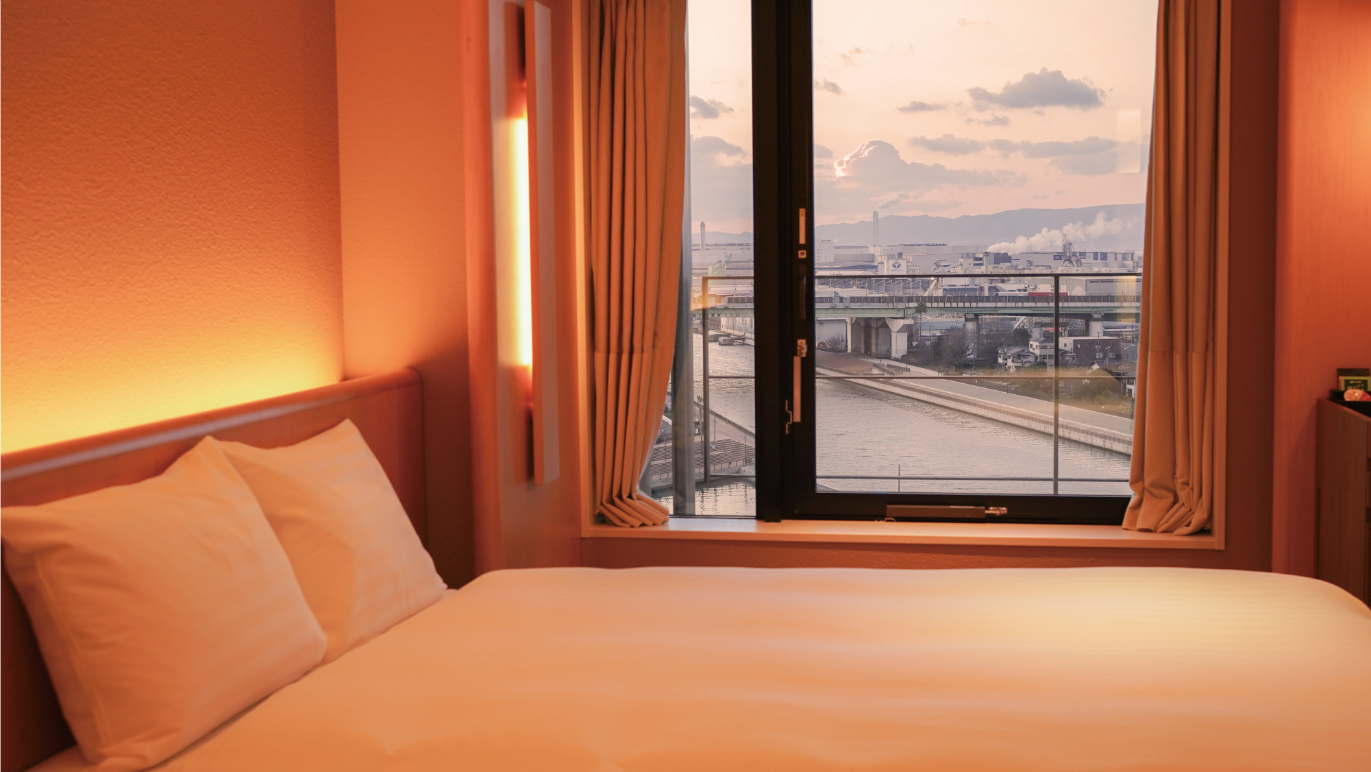 ウォーターフロント プレミアスイート