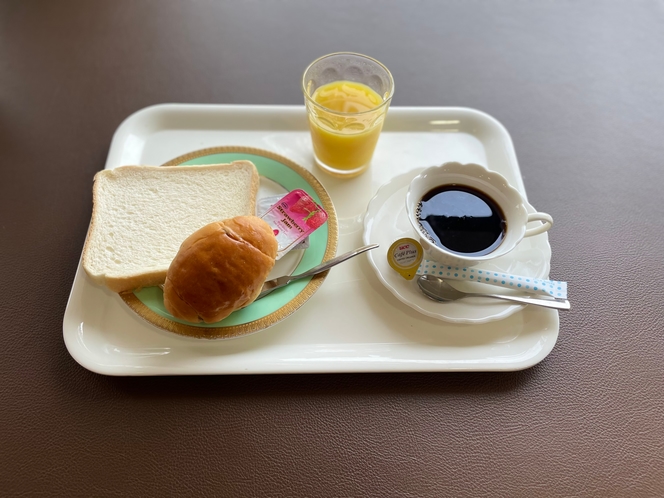 朝食無料　パン・ドリンク