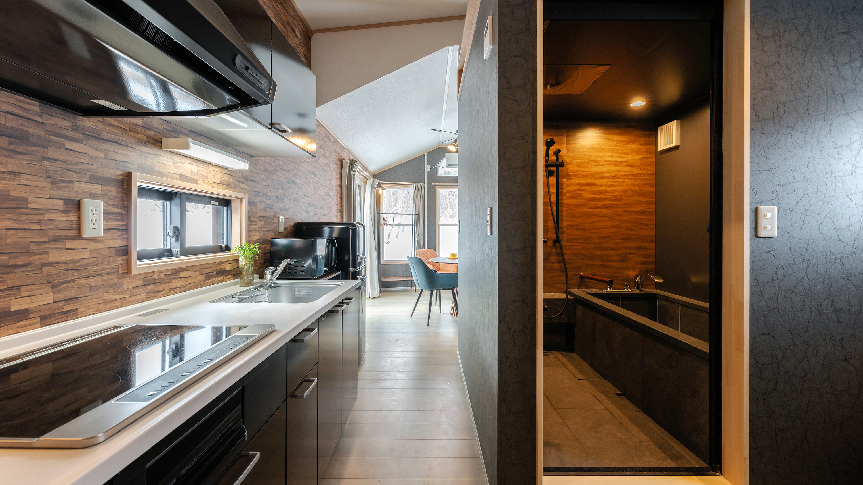 【部屋】温泉付コテージ Room02／定員1～6名／ベッドルーム＋ロフト