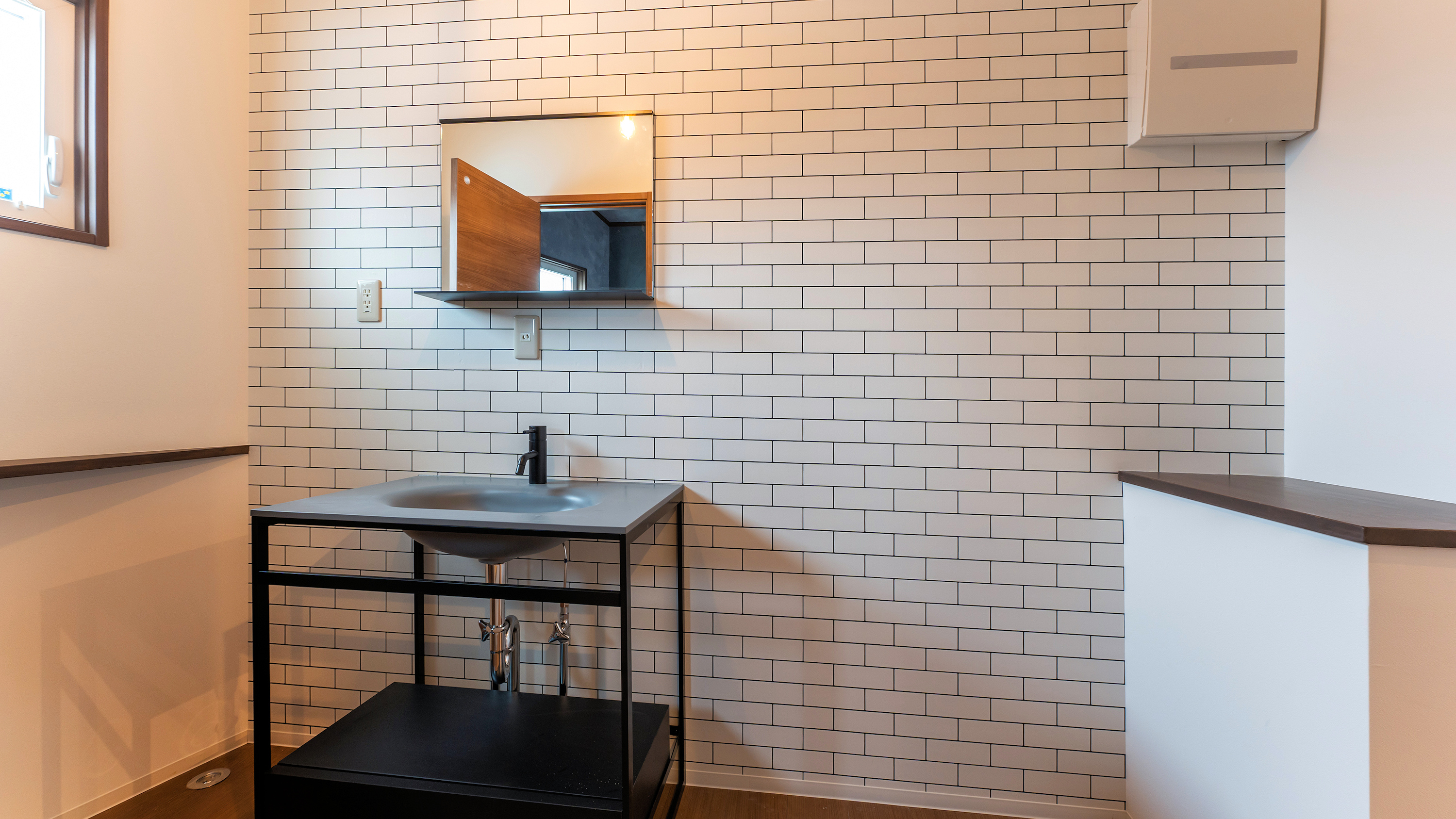 【部屋】温泉付コテージ Room01／定員1～4名／ベッドルーム＋ロフト