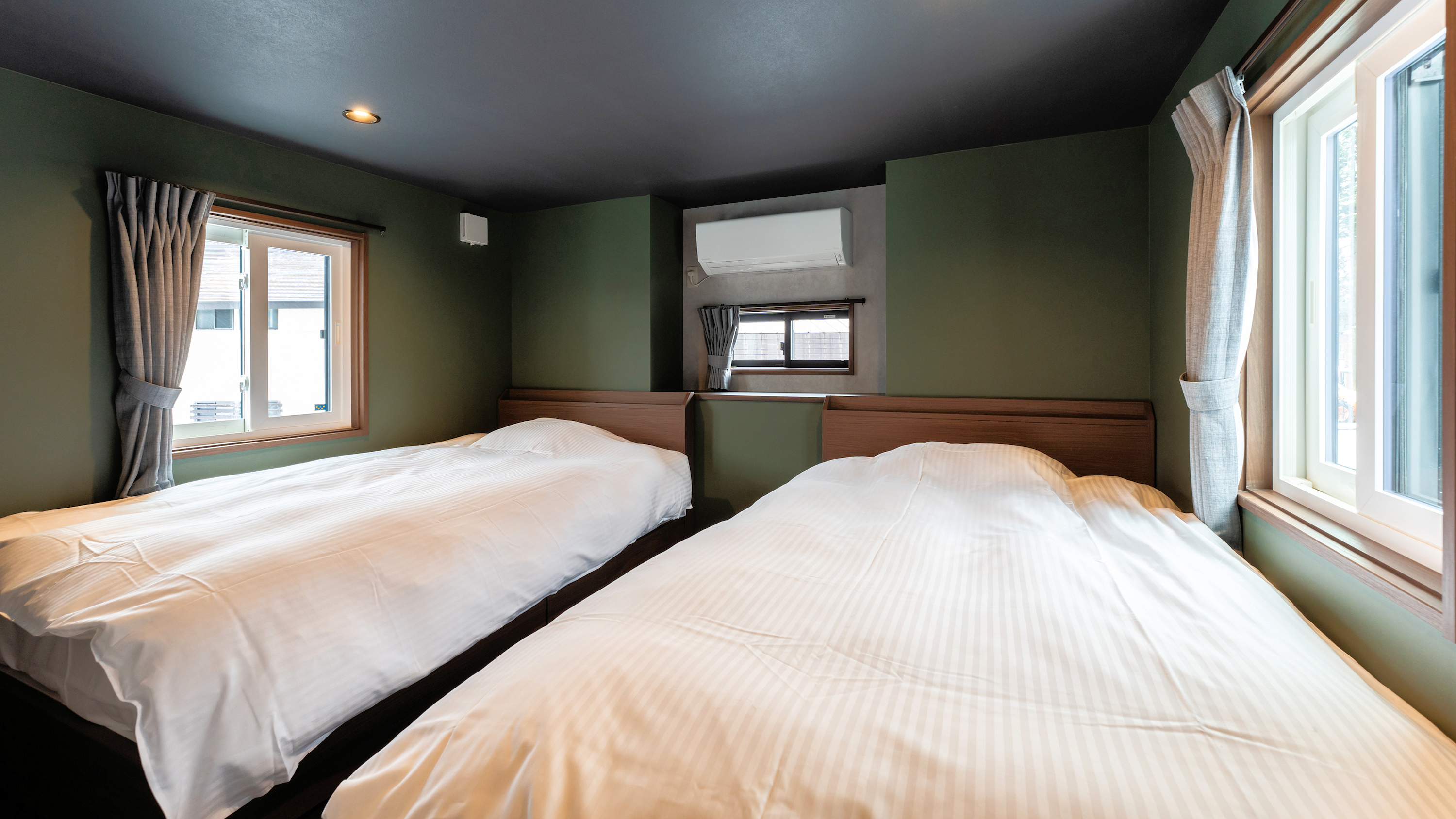 【部屋】温泉付コテージ Room03／定員1～6名／ベッドルーム＋ロフト