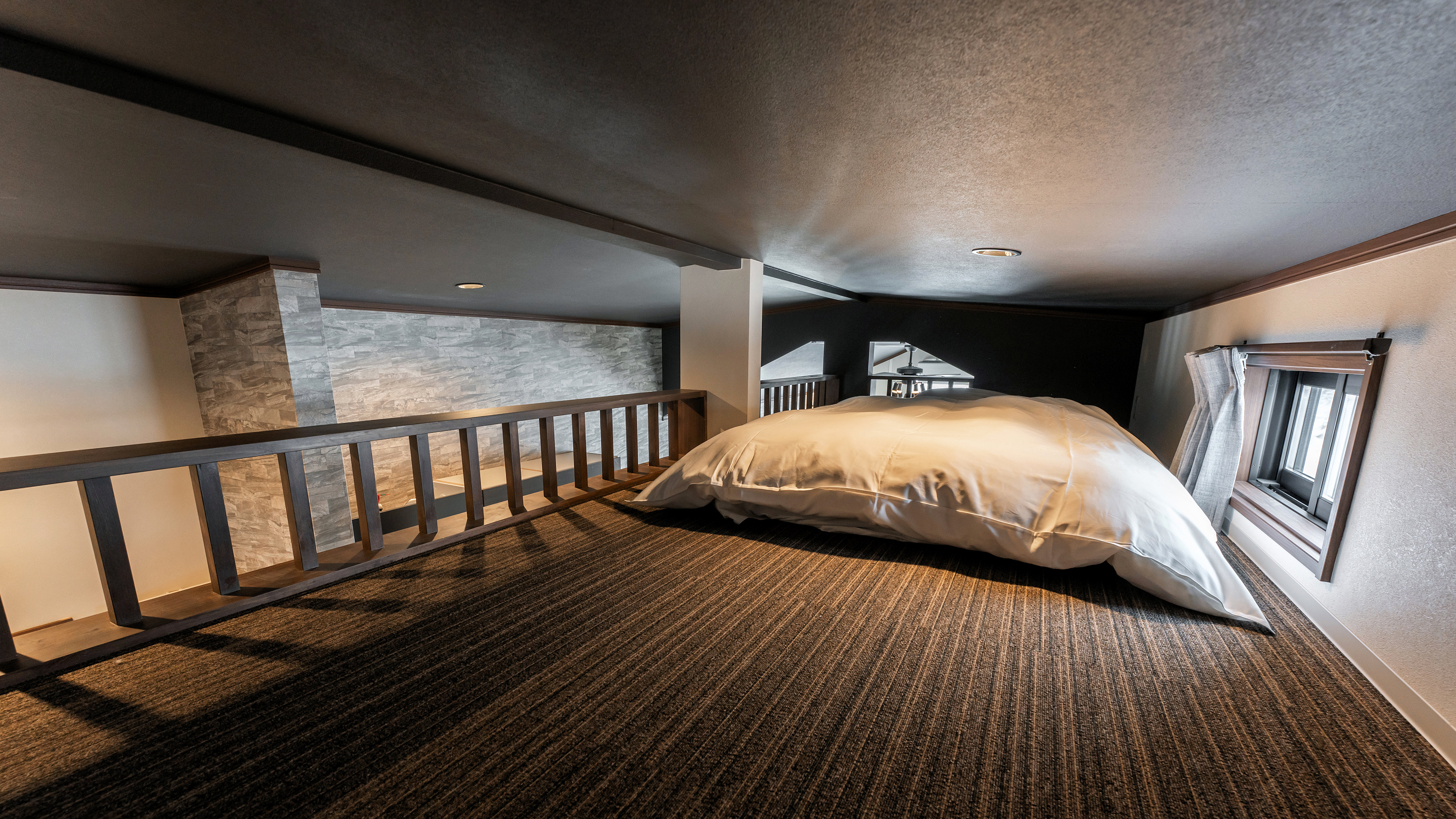 【部屋】温泉付コテージ Room03／定員1～6名／ベッドルーム＋ロフト