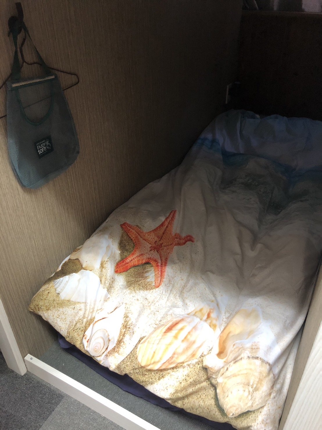 カプセルルーム