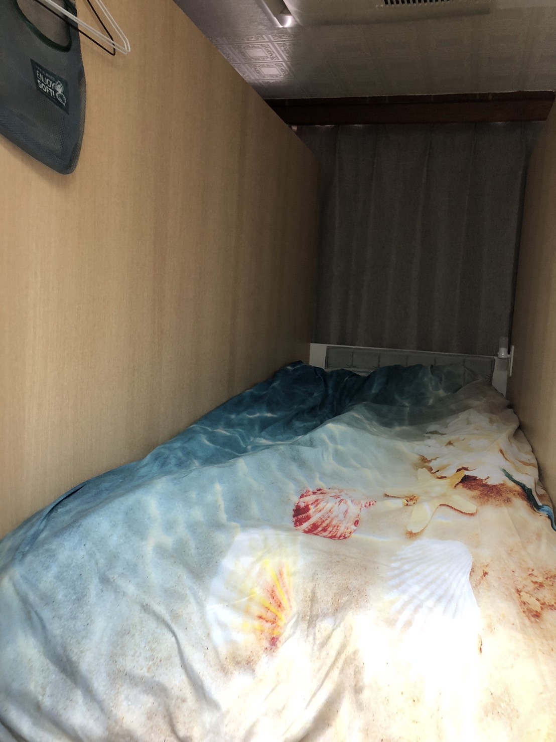 カプセルルーム