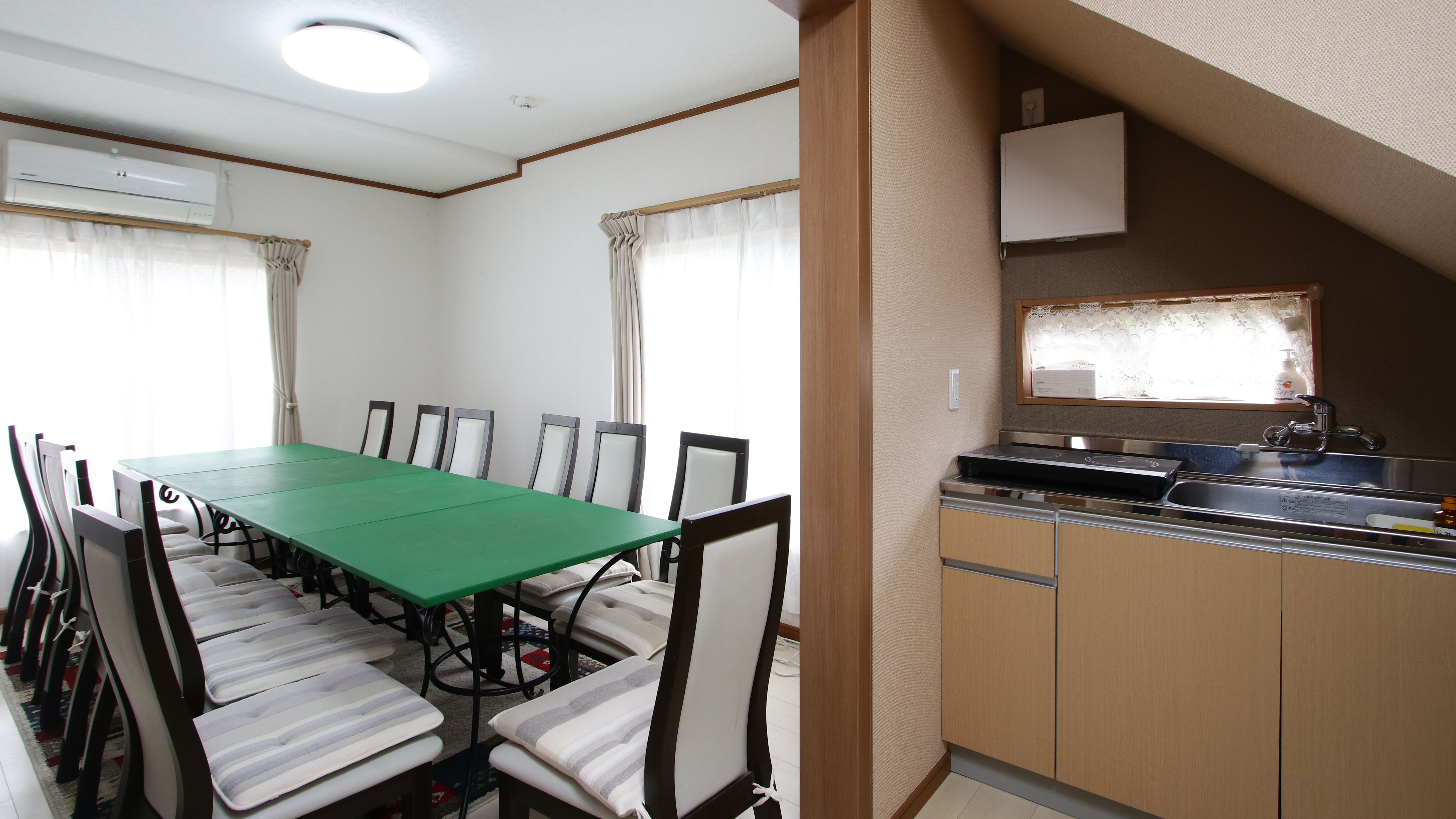 【館内】ダイニングルーム☆飲食可能！*