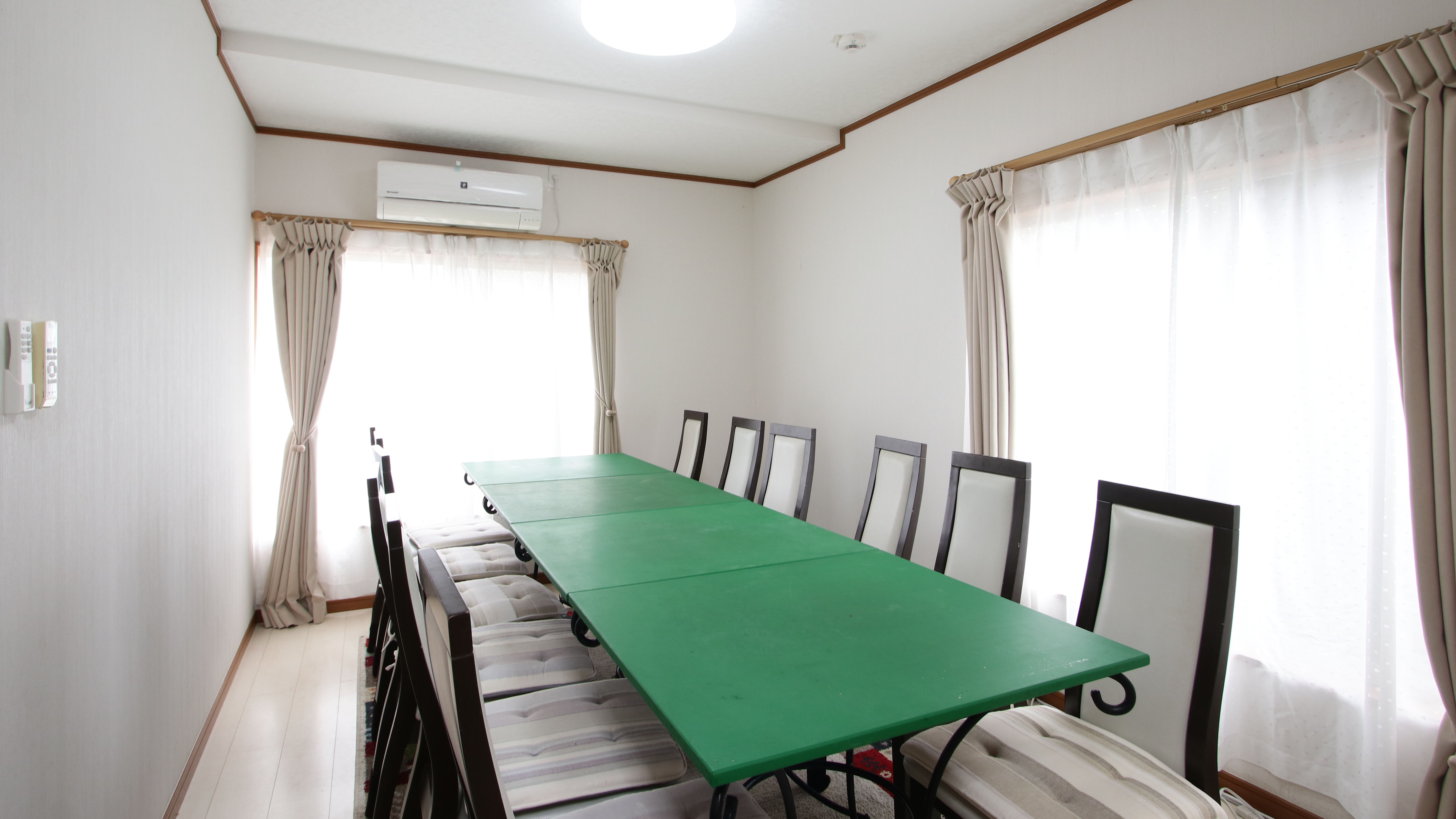 【館内】ダイニングルーム☆飲食可能！*